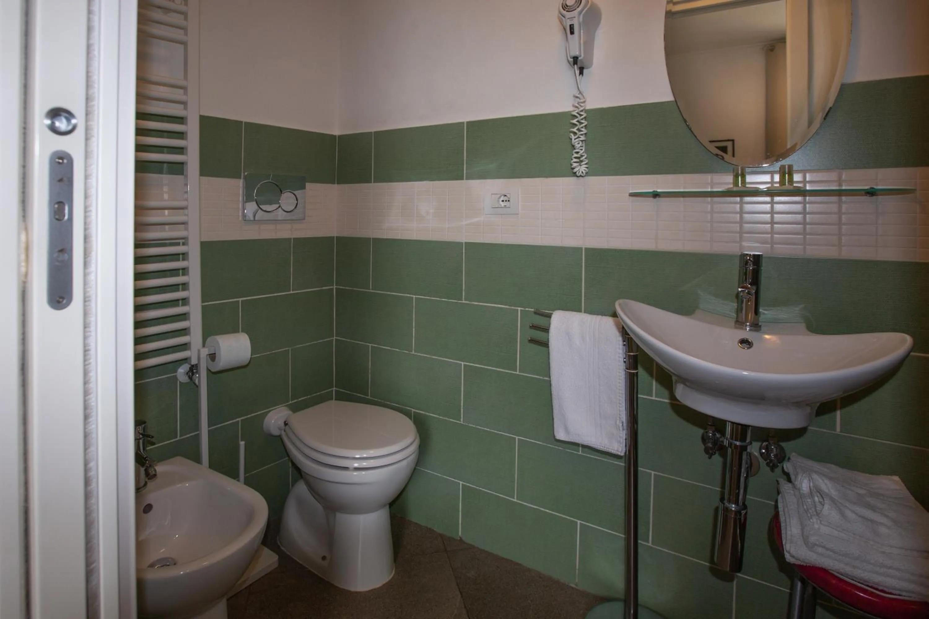 Bathroom in 88 Miglia