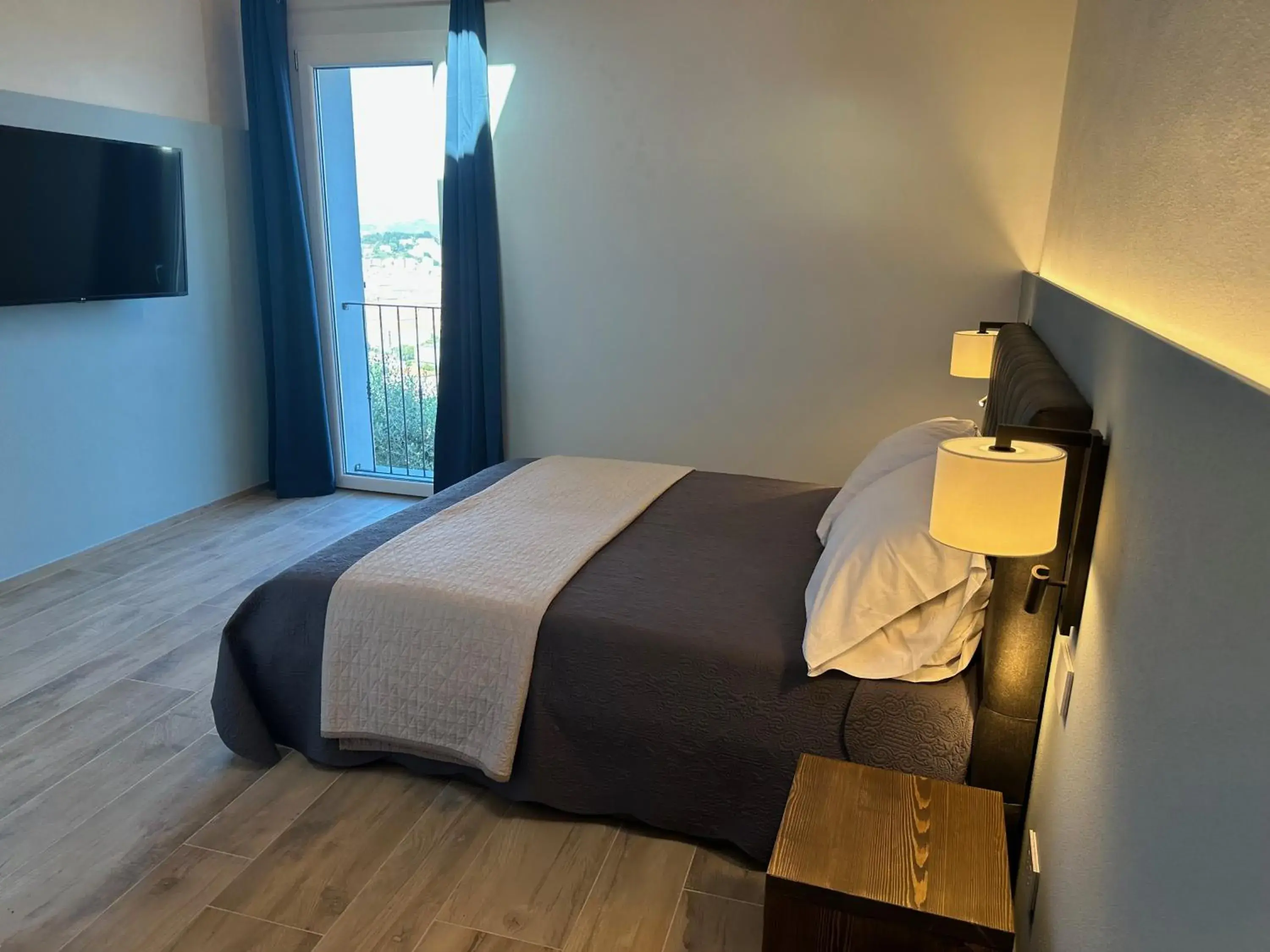 Deluxe Double Room with Sea View - separate building in 88 Miglia Deluxe Double Room with Sea View - separate building in 88 Miglia