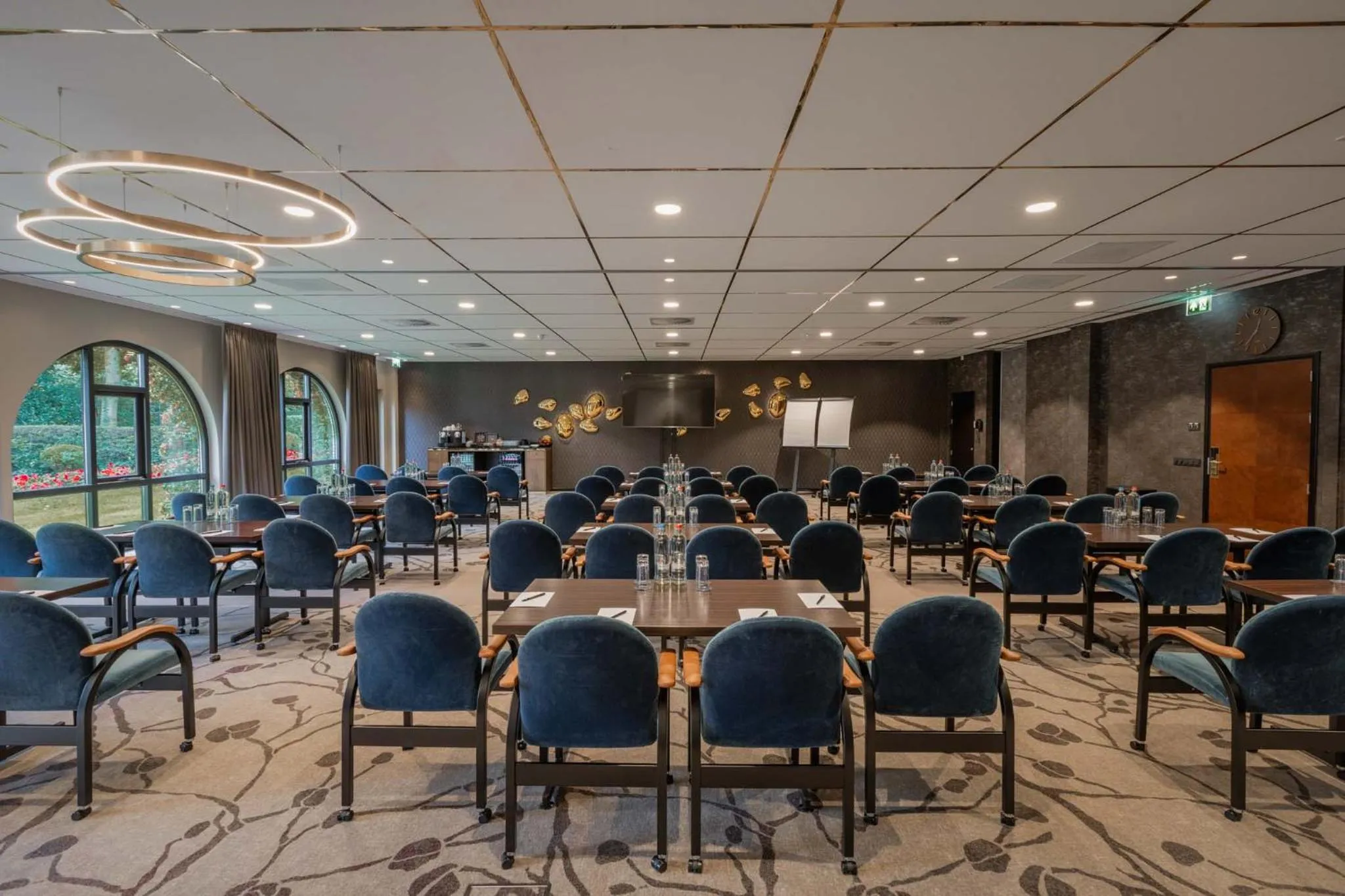 Business facilities in Alexander Hotel