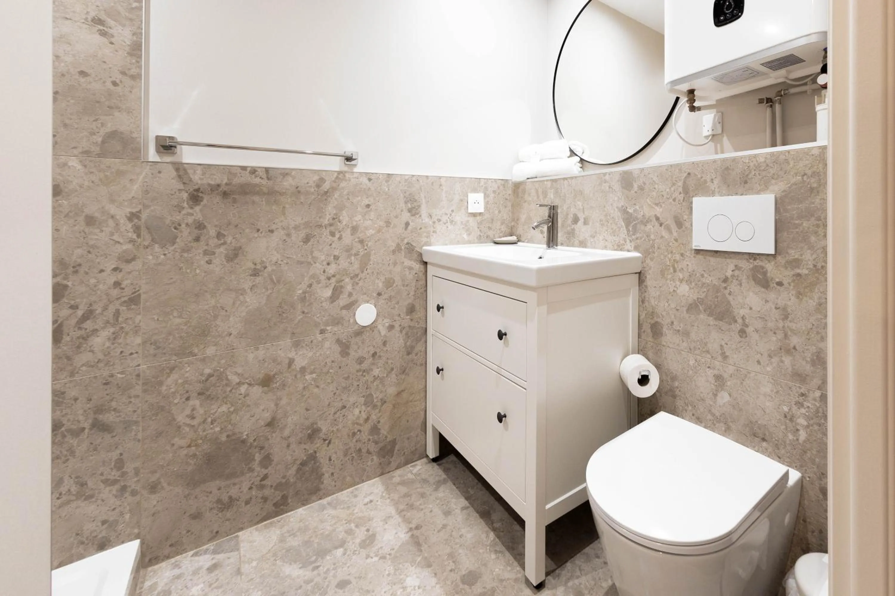 Bathroom in Appart Hôtel Coraline - Genas Lyon Eurexpo