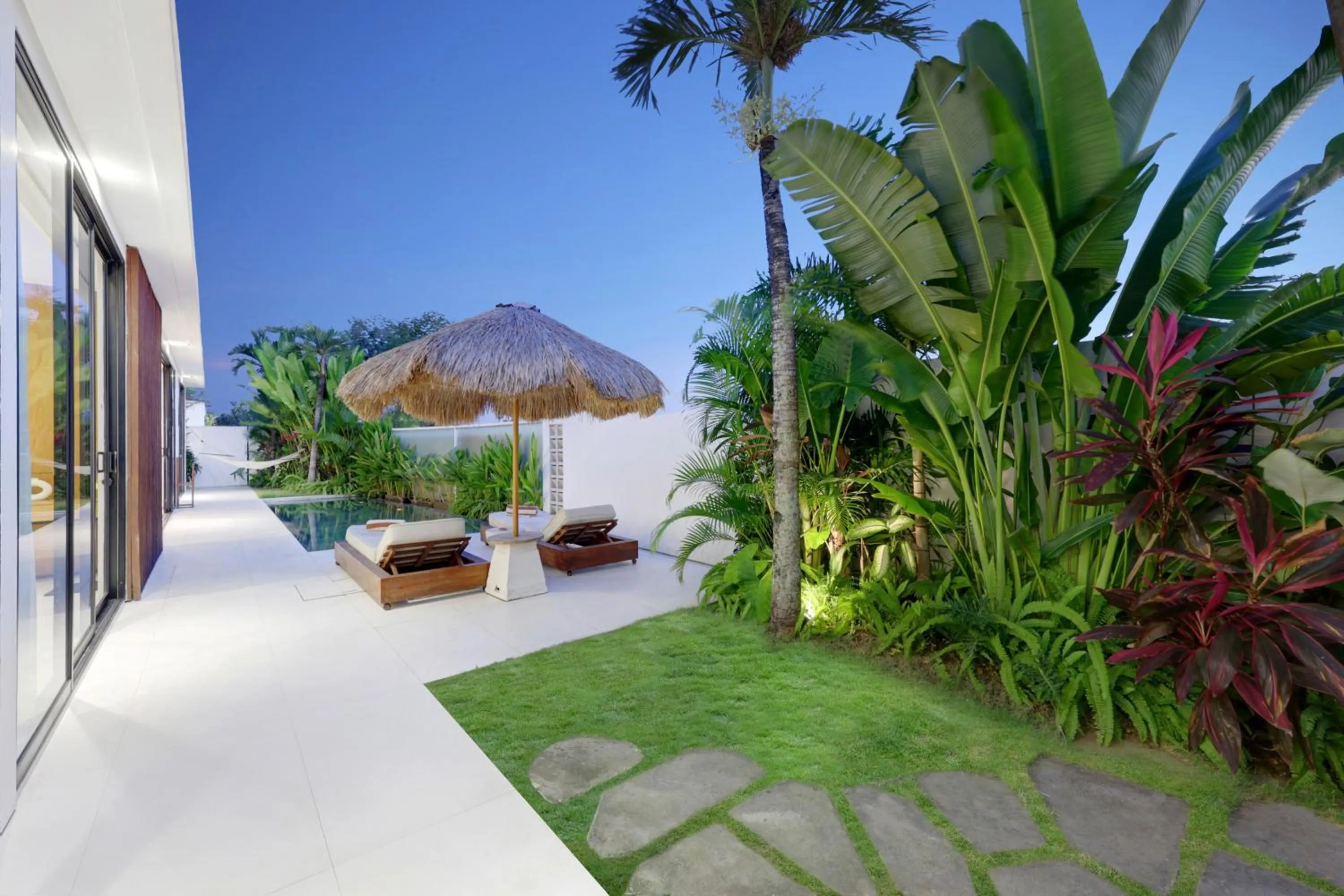 Garden in Garden Villa Pererenan by BREIG