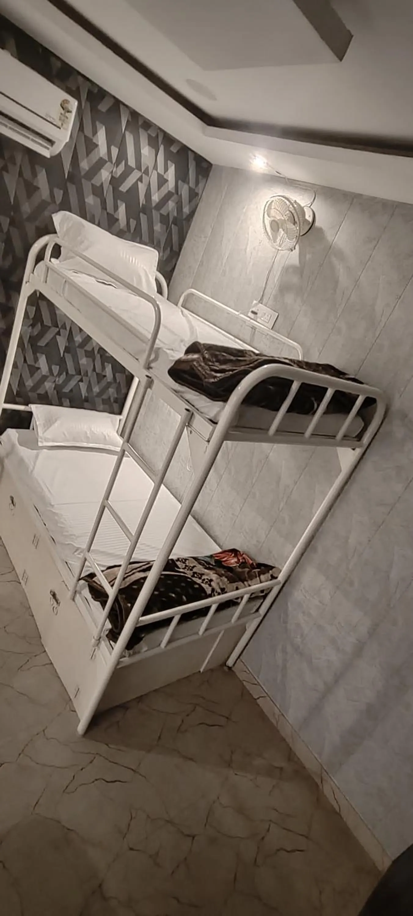 Raghuvanshi Paying Guest House