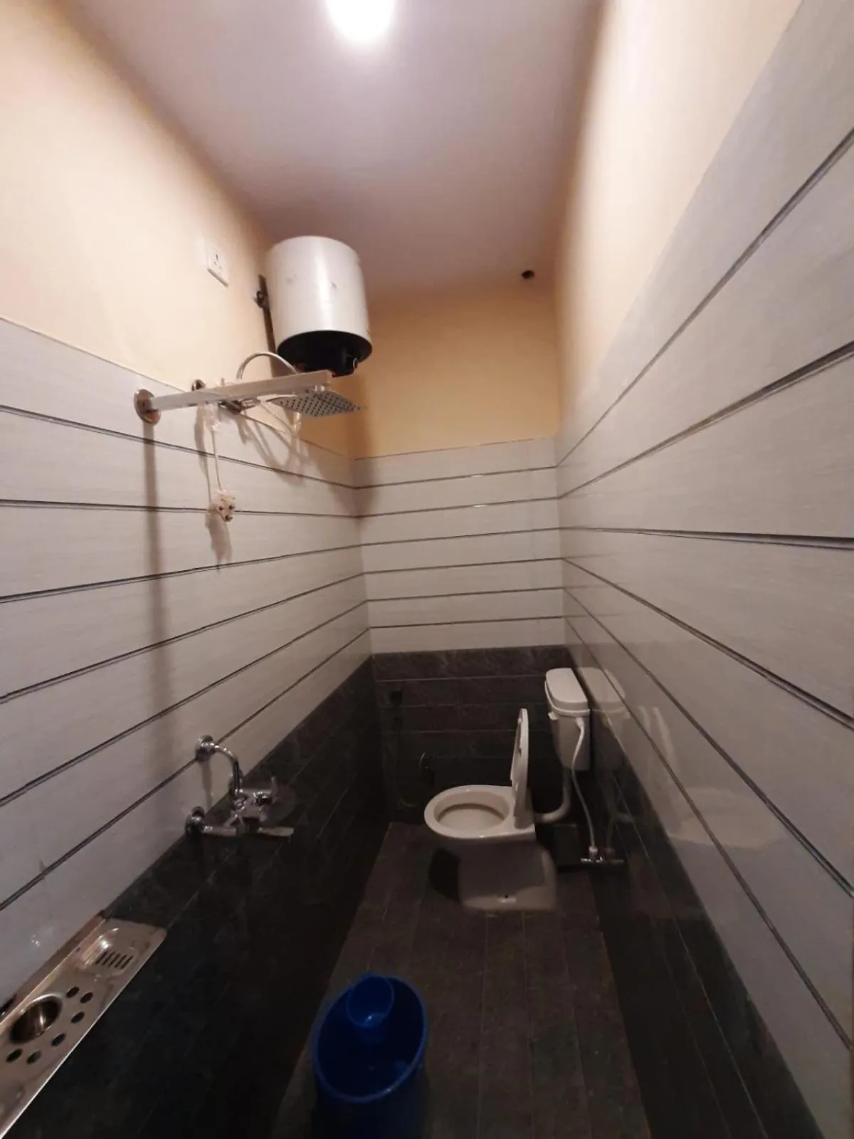 Raghuvanshi Paying Guest House