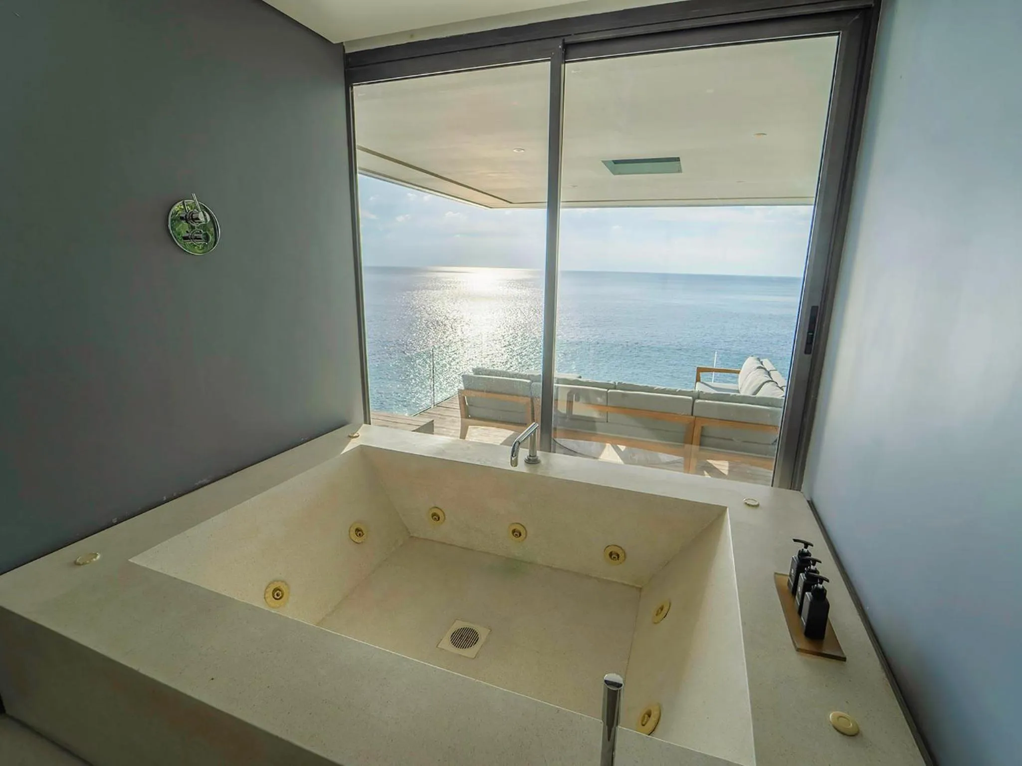 Bathroom in Villa Amanzi Kamala by Elite Havens