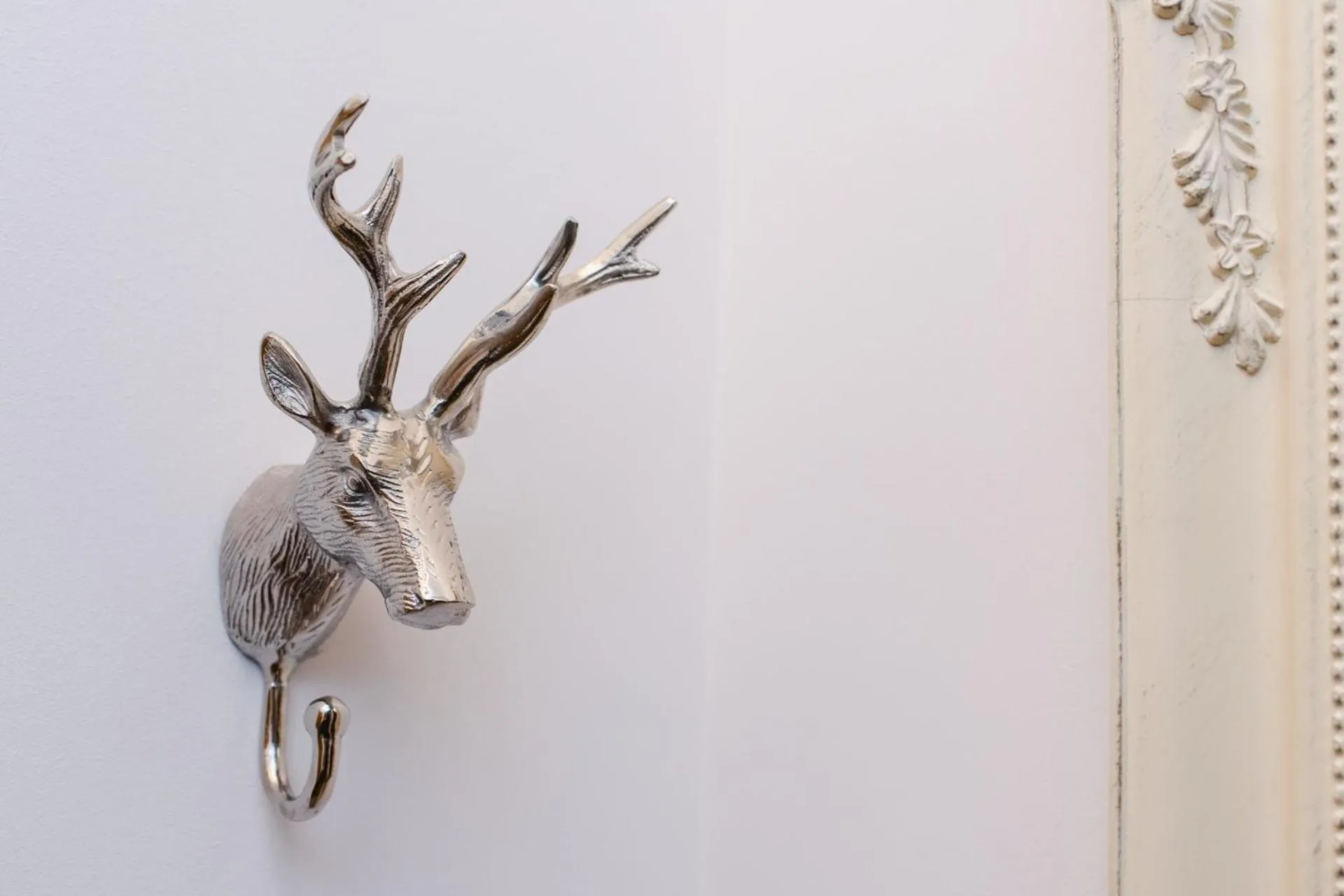 Decorative detail in The Highland Club