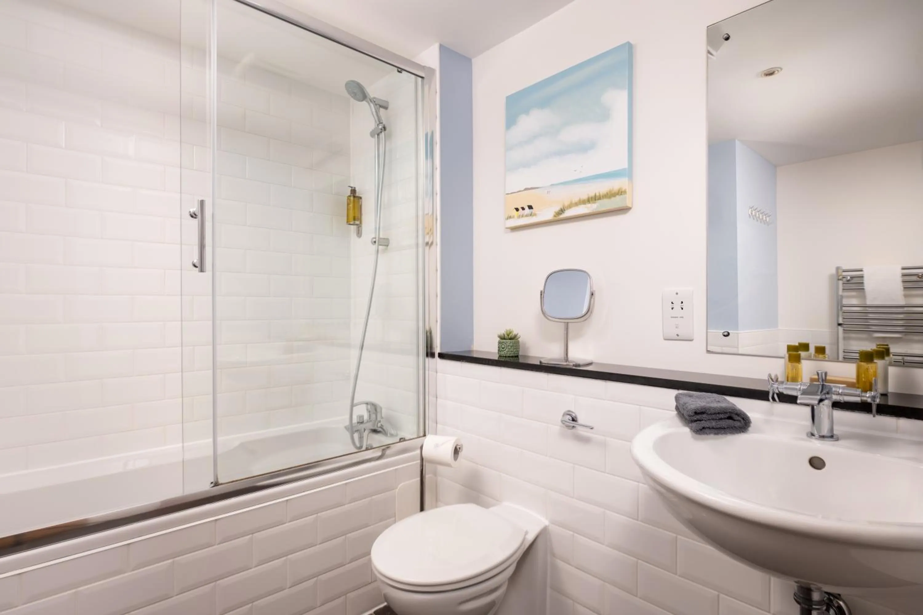 Shower in The Highland Club