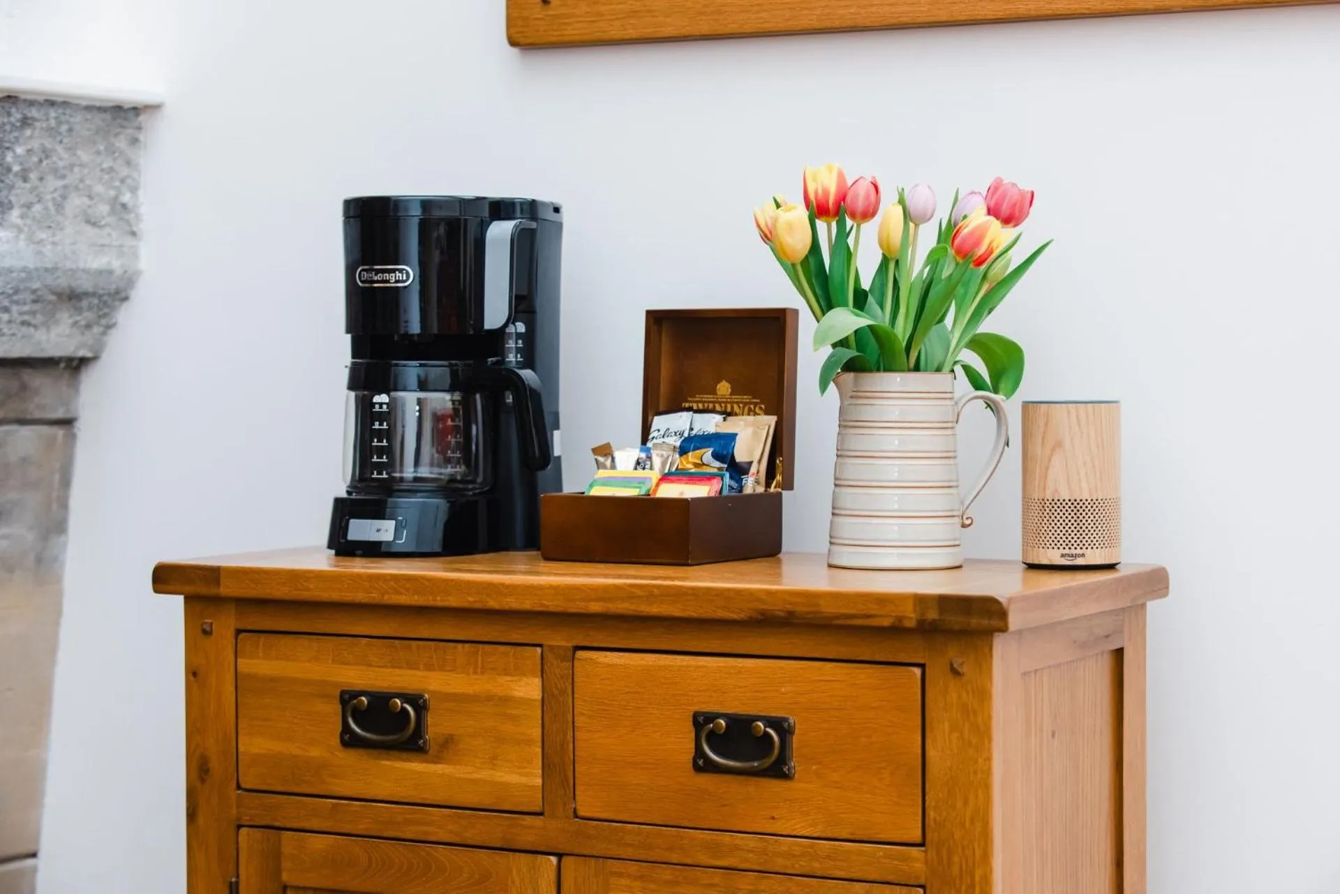 Coffee/tea facilities in The Highland Club