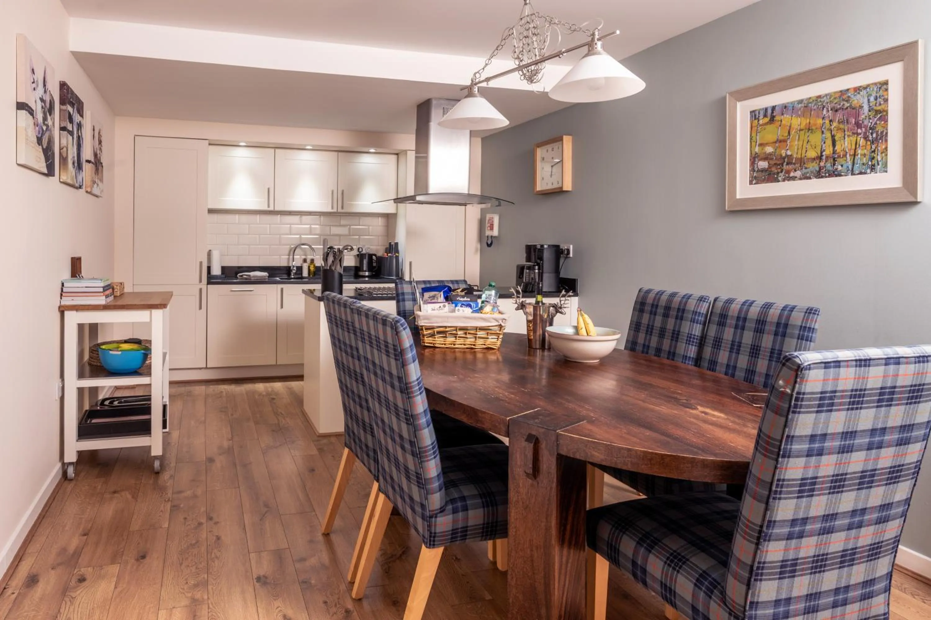 Kitchen or kitchenette in The Highland Club