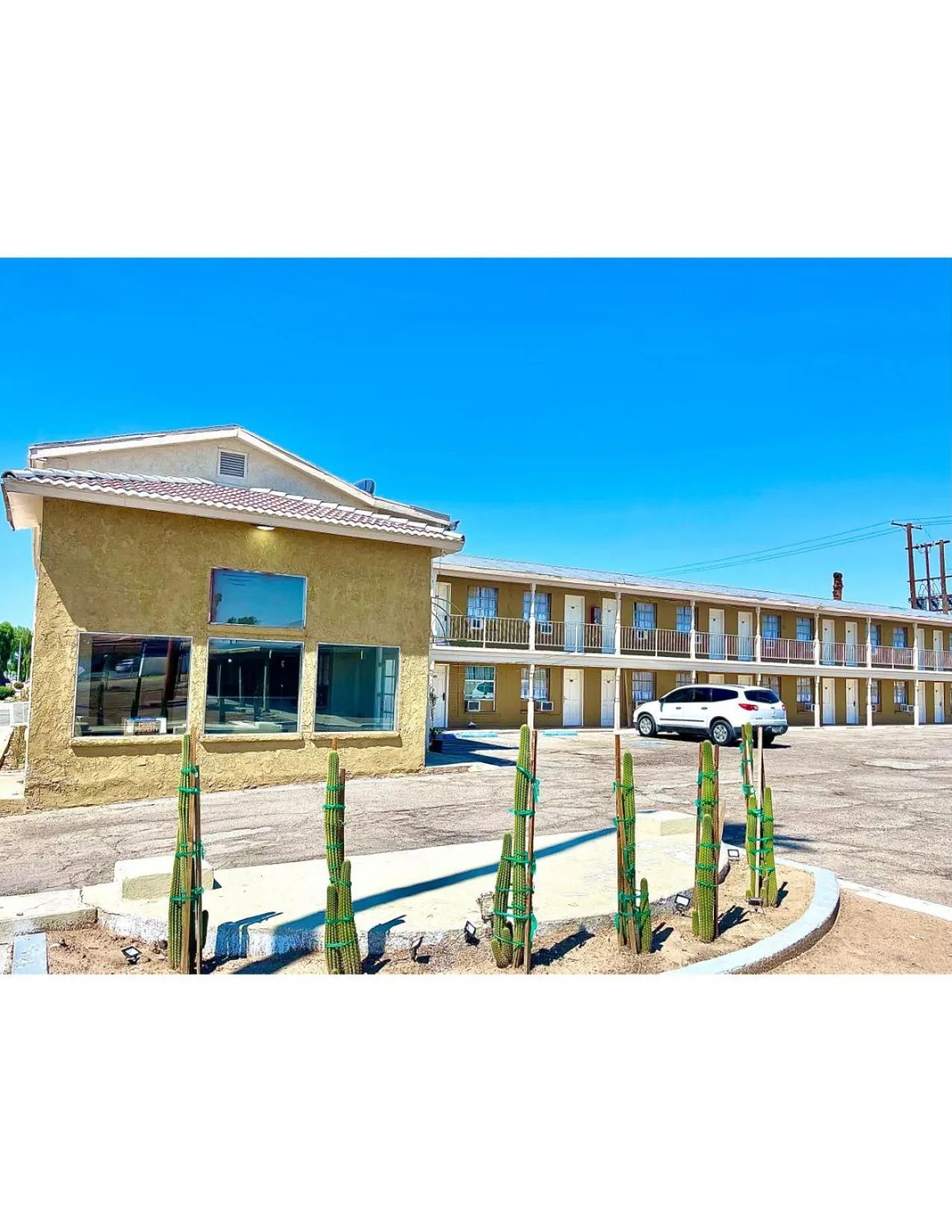 Property building in Super 8 by Wyndham Blythe