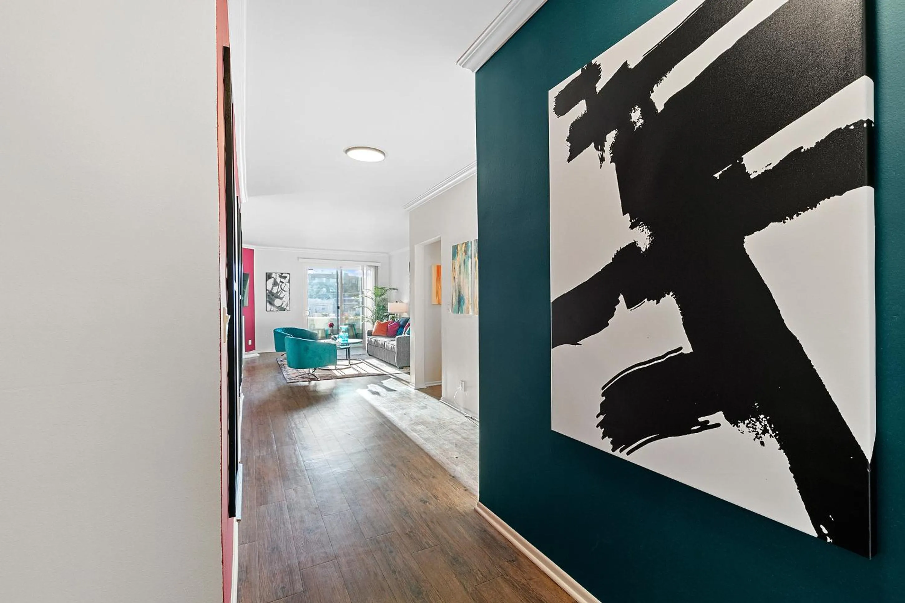 Decorative detail in Beverly Hills Chic 2 bed 2bath with Patio and Parking 309