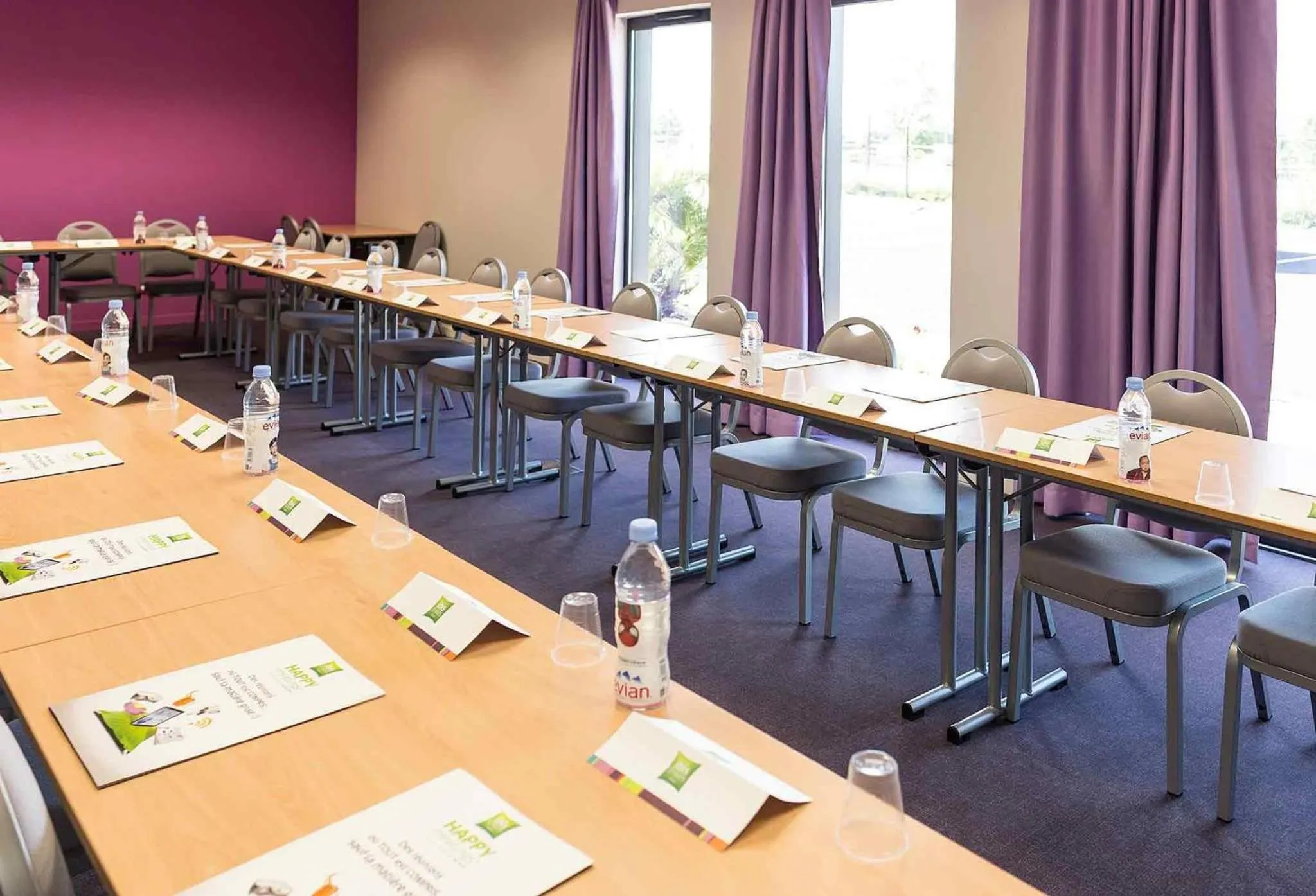 Meeting/conference room in ibis styles Villeneuve Sur Lot