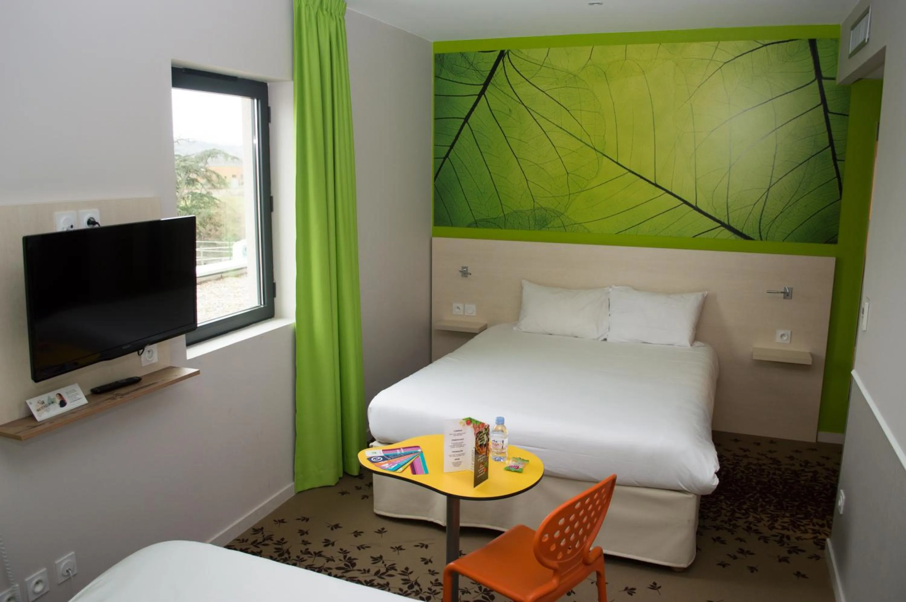 Other, Bed in ibis styles Villeneuve Sur Lot