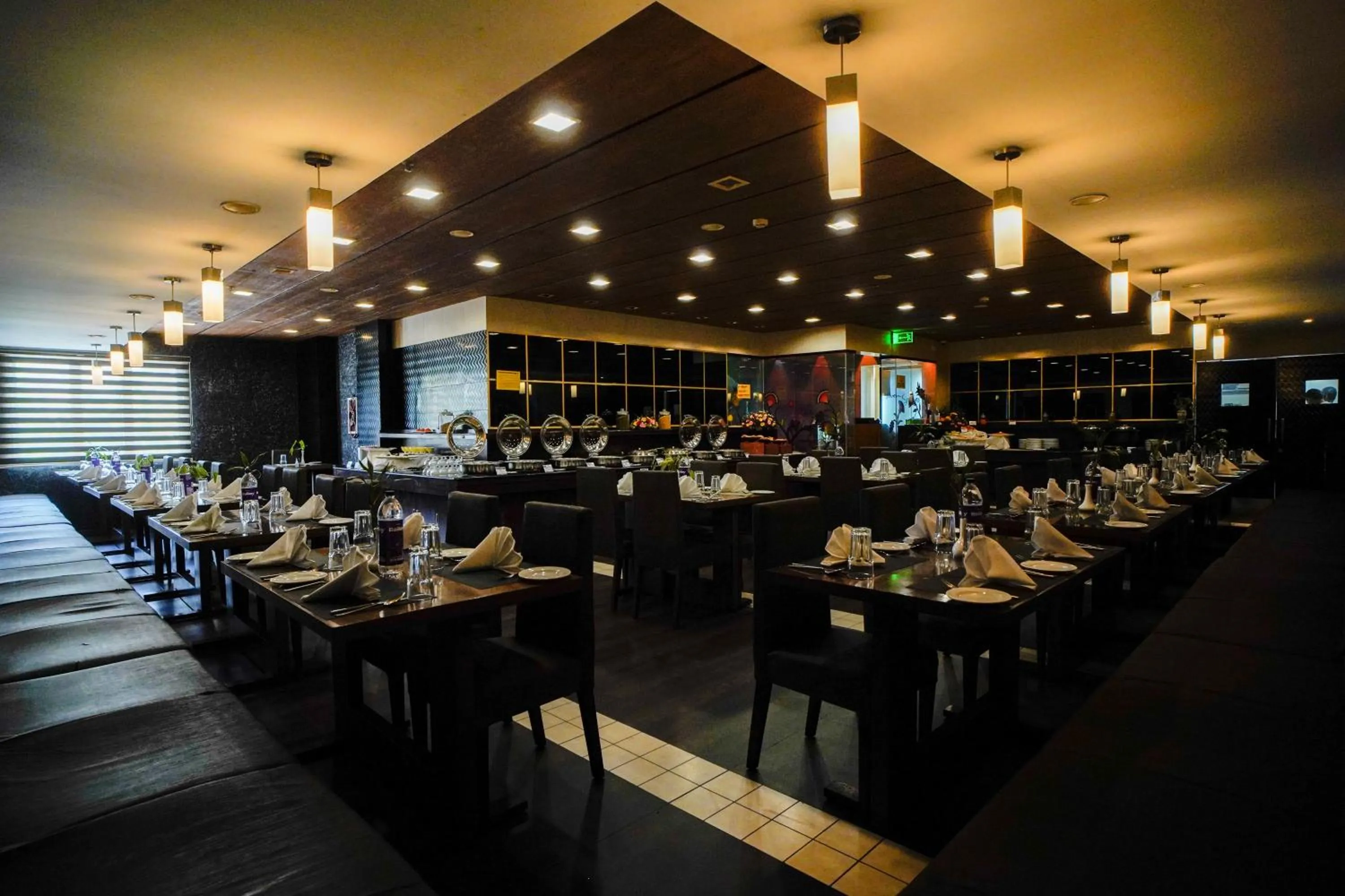 Restaurant/places to eat in Hotel Olive Eva