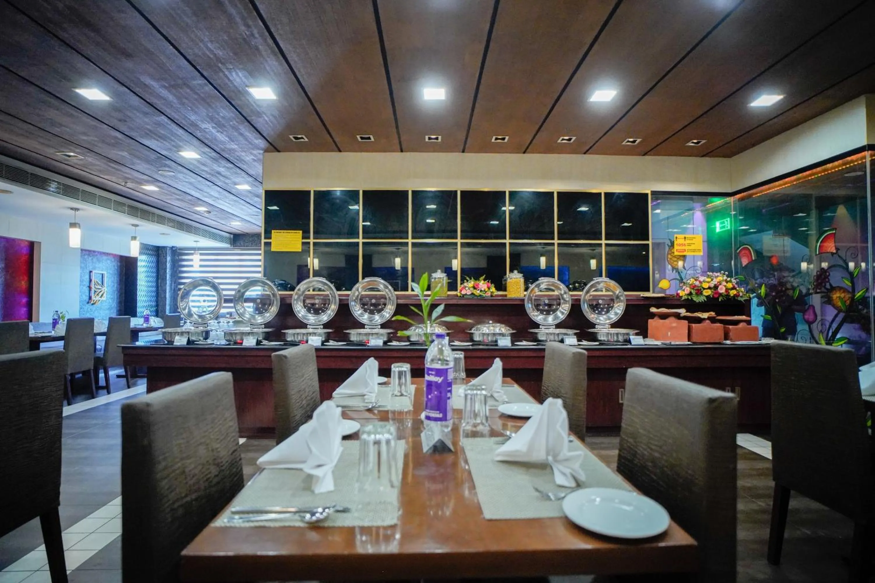 Restaurant/places to eat in Hotel Olive Eva