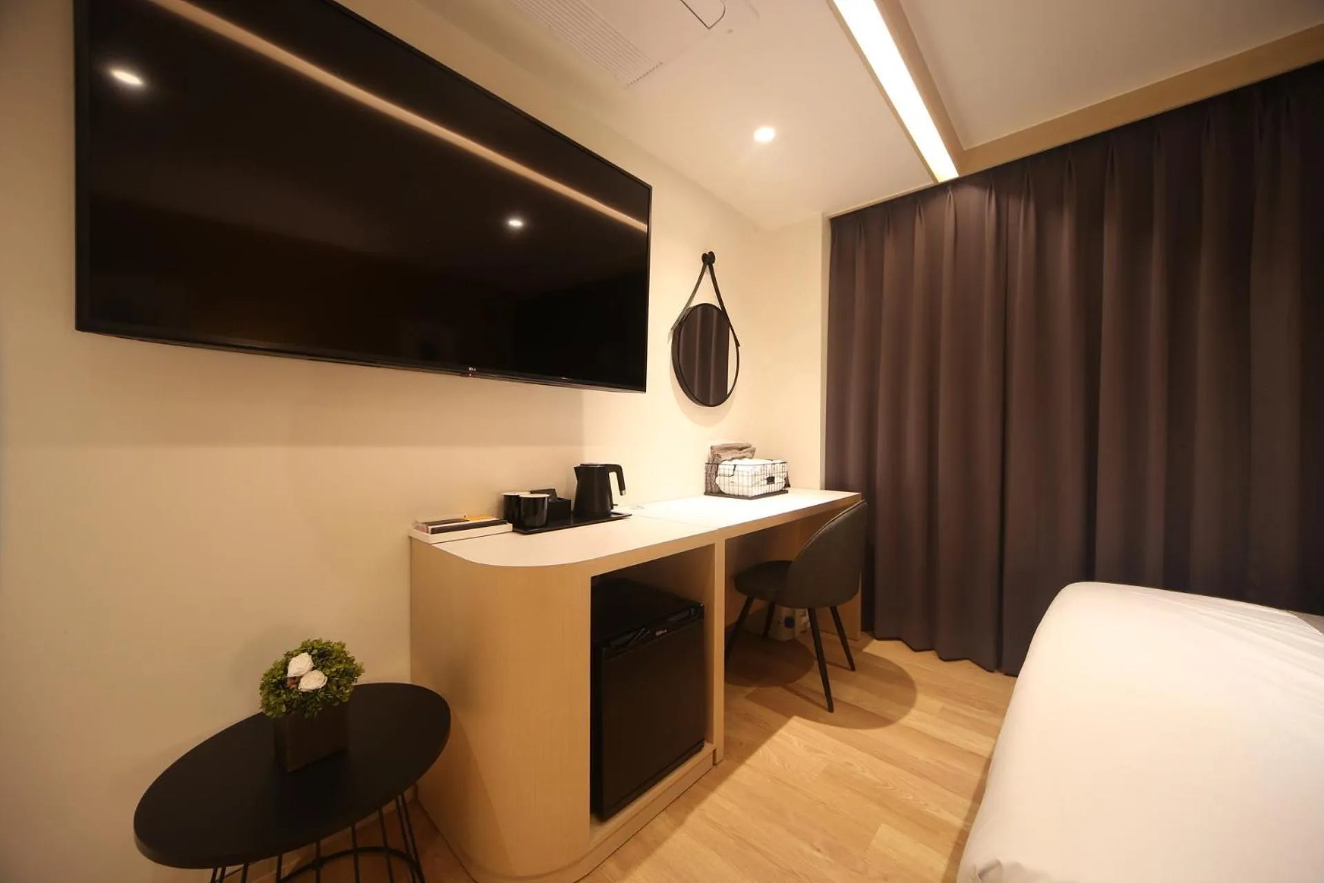TV and multimedia, Bed in Dongnae Hound Hotel Sajik Minam Station