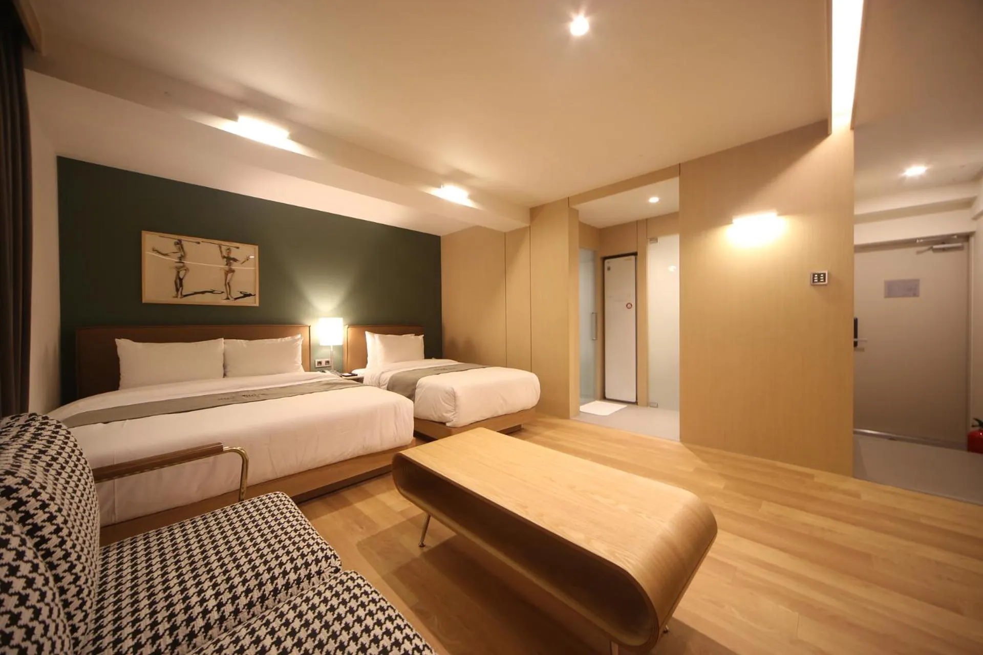 Bed in Dongnae Hound Hotel Sajik Minam Station