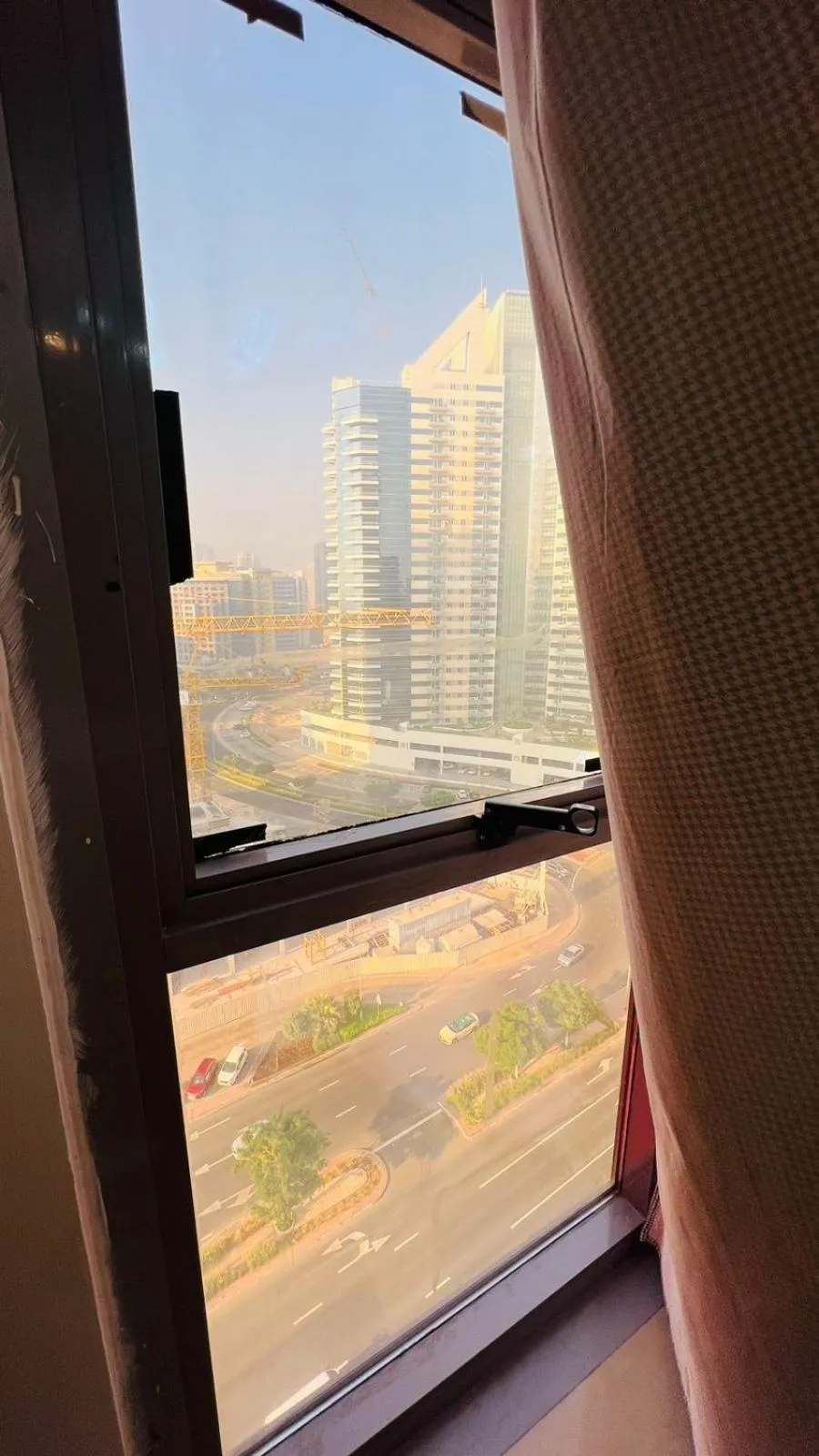 Double window Partition Room in Tecom Near Metro