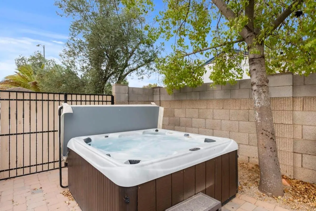 4BD Pool Basketball Hot Tub Pool Table