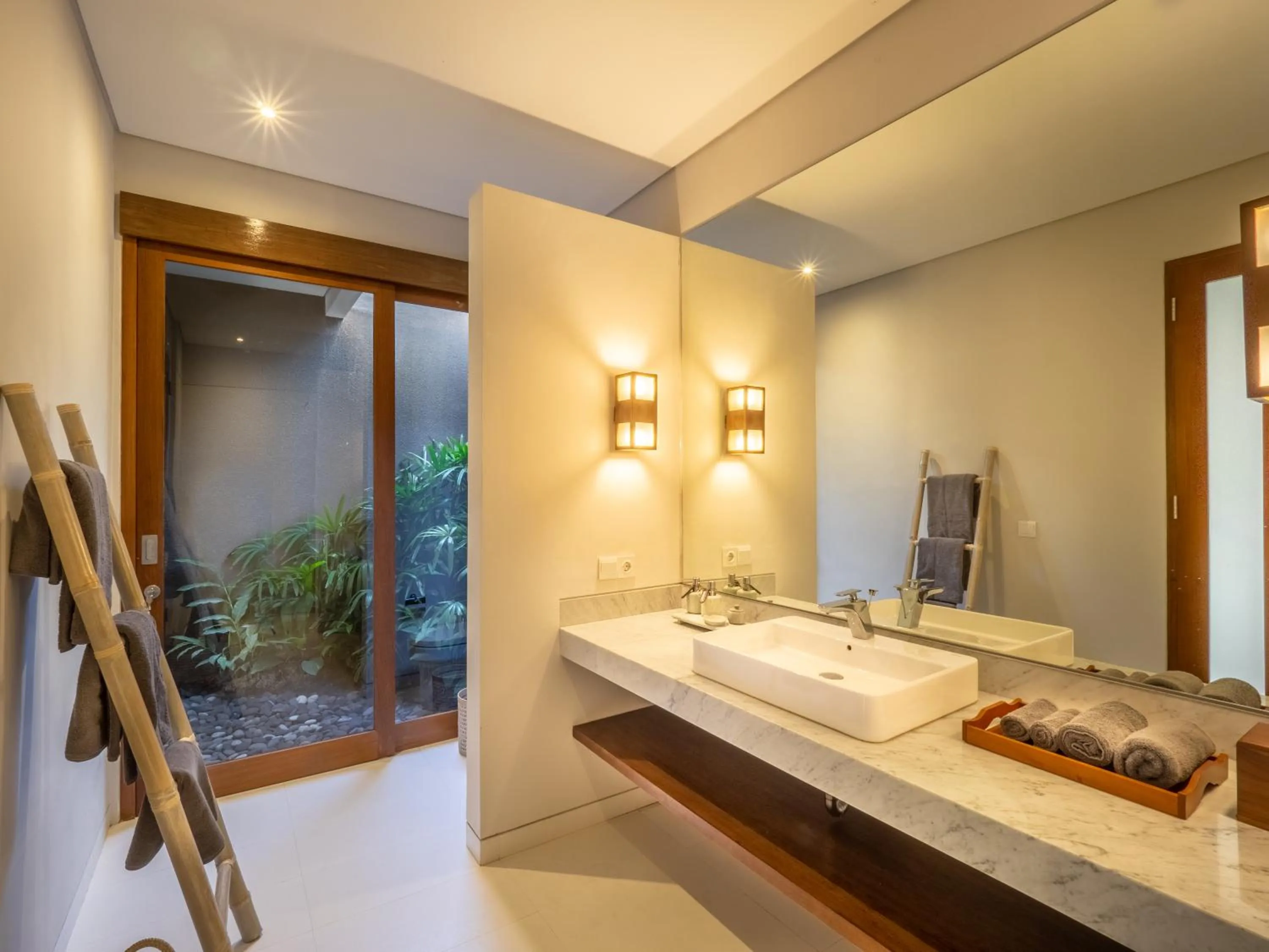 Bed in Bumbak Park Villas By Nakula