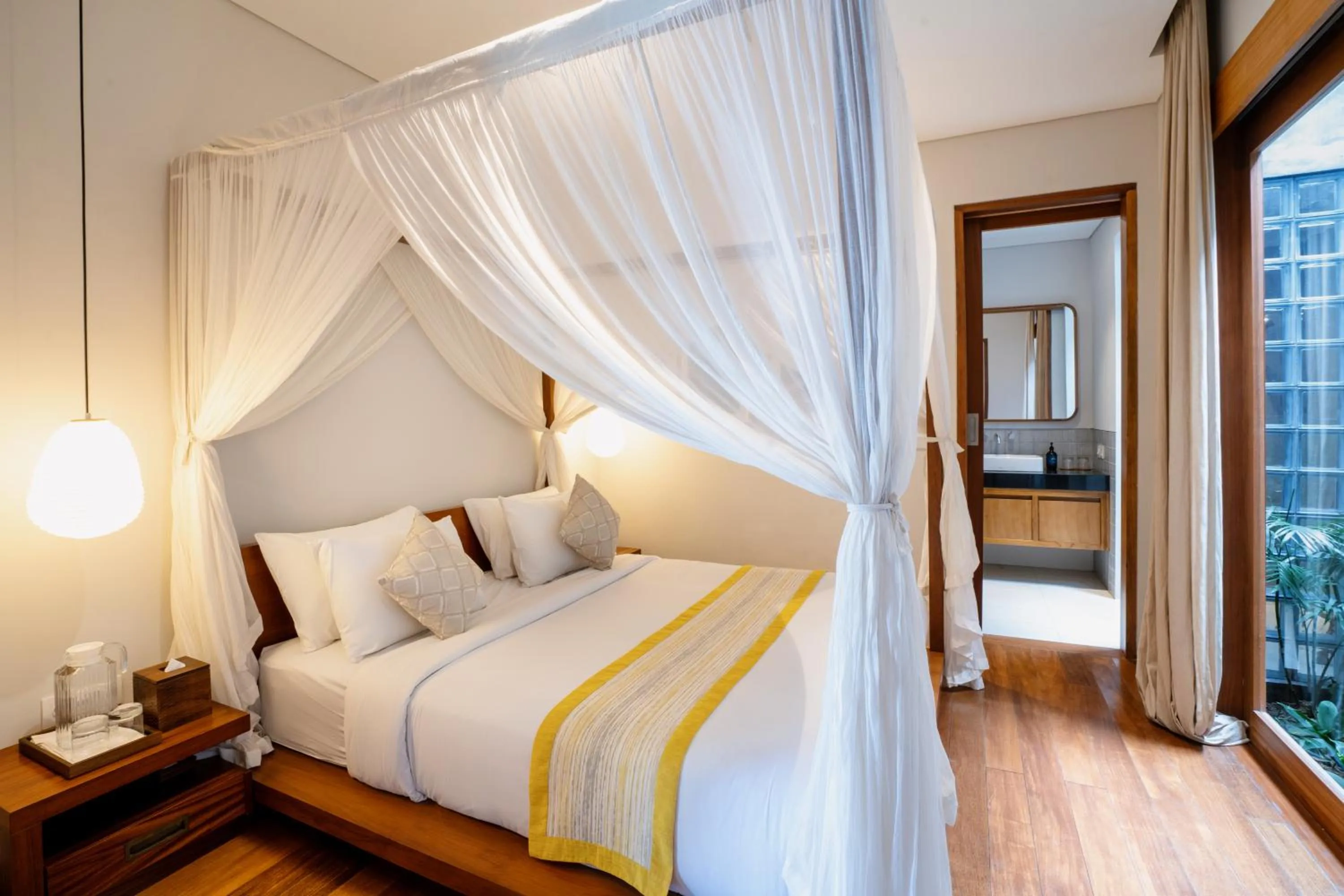 Bedroom, Bed in Bumbak Park Villas By Nakula