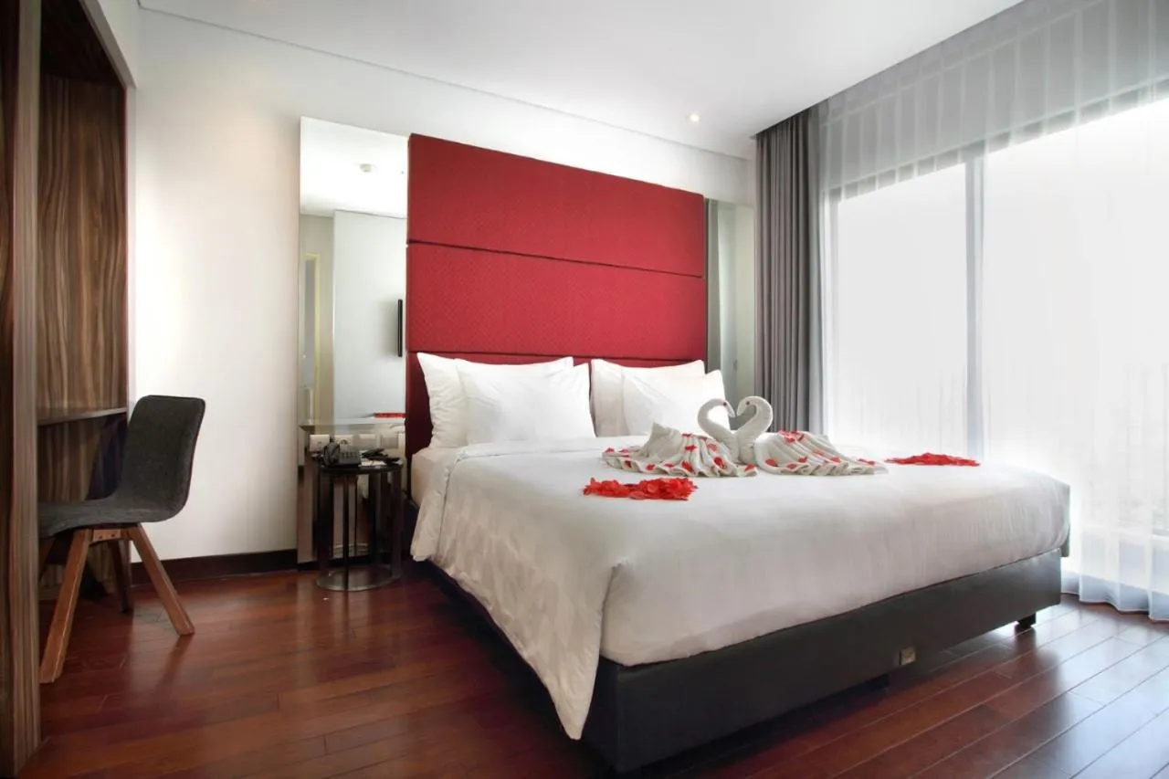 Bedroom in HELIOS HOTEL & CONVENTION