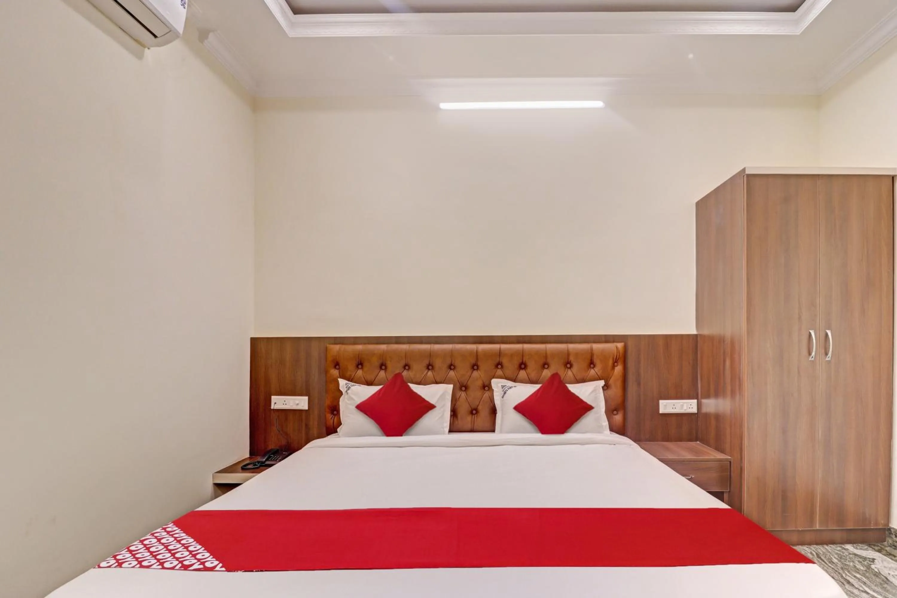 Bedroom, Bed in Super Collection O Ashraya Paradise