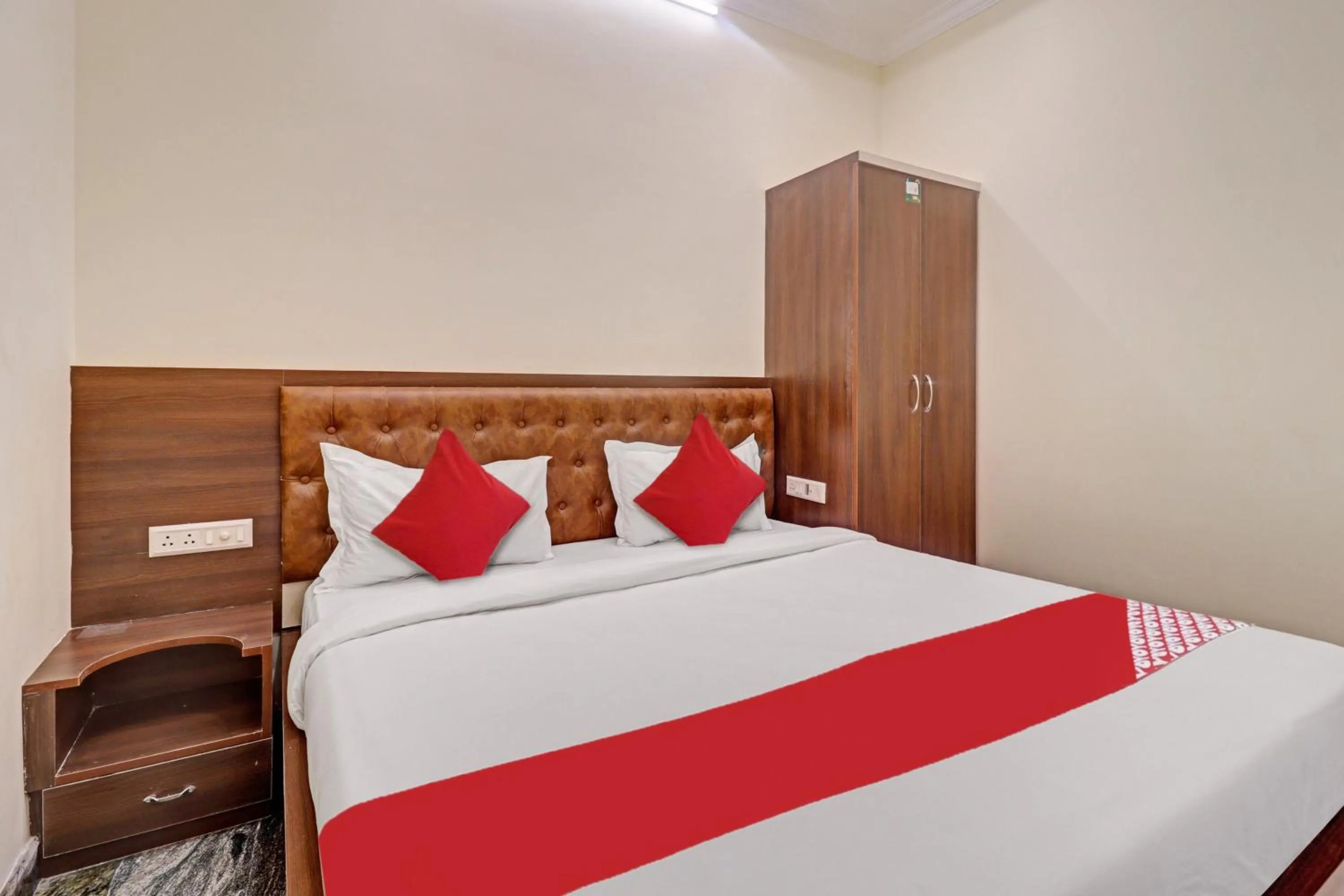 Bedroom, Bed in Super Collection O Ashraya Paradise