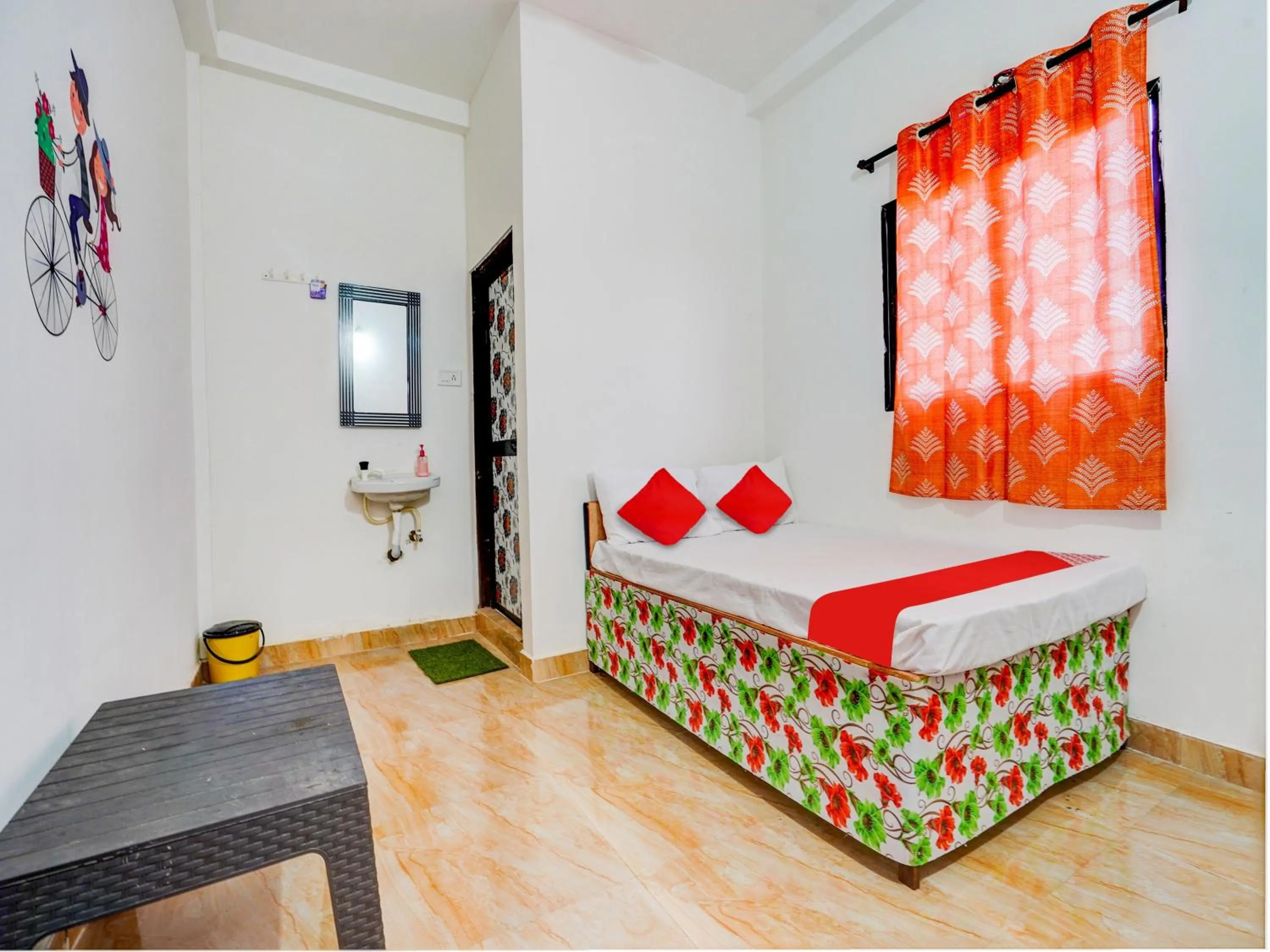 Bedroom, Bed in Hotel O RJ Hotel