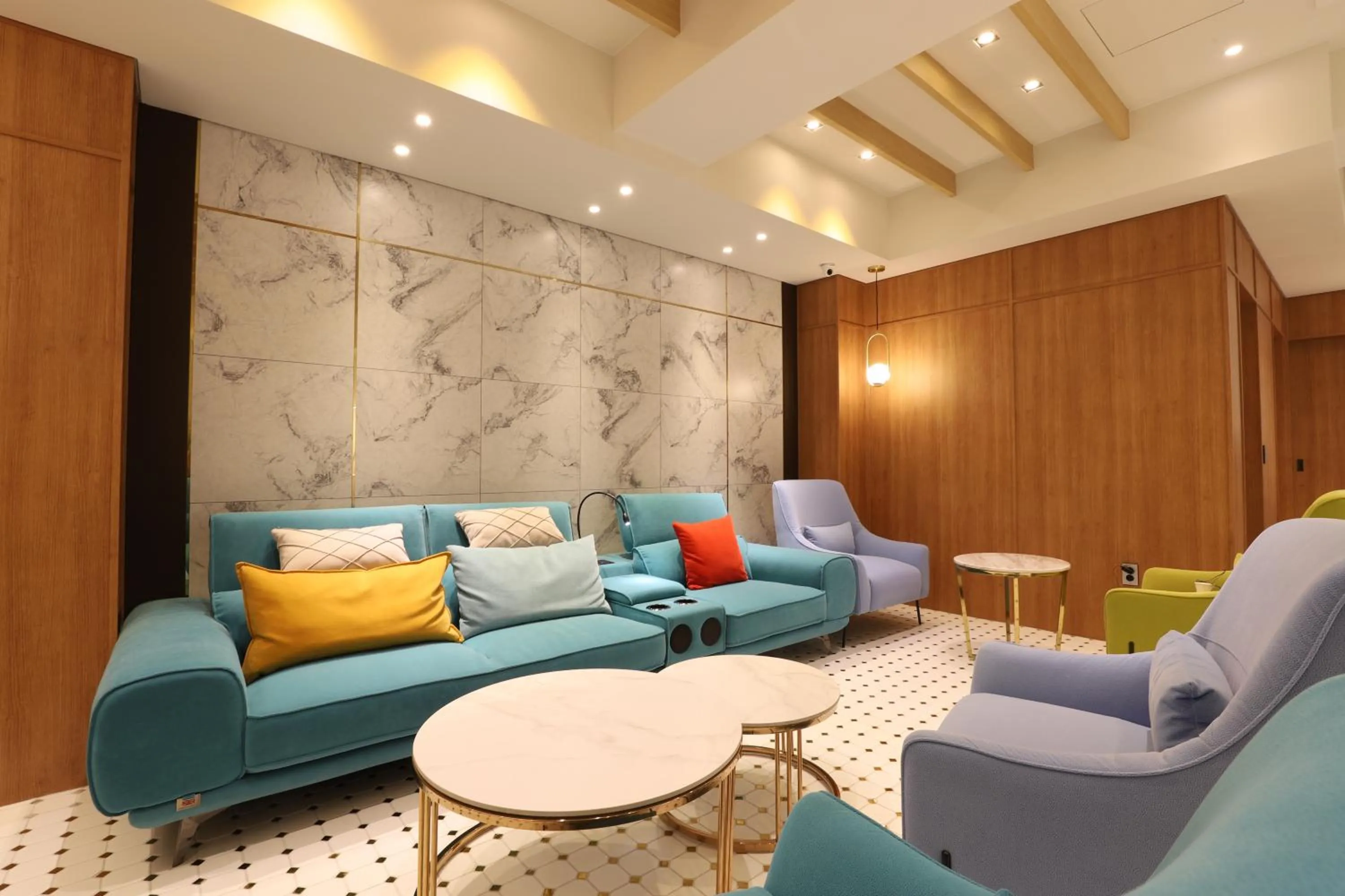 H Avenue Hotel Minam