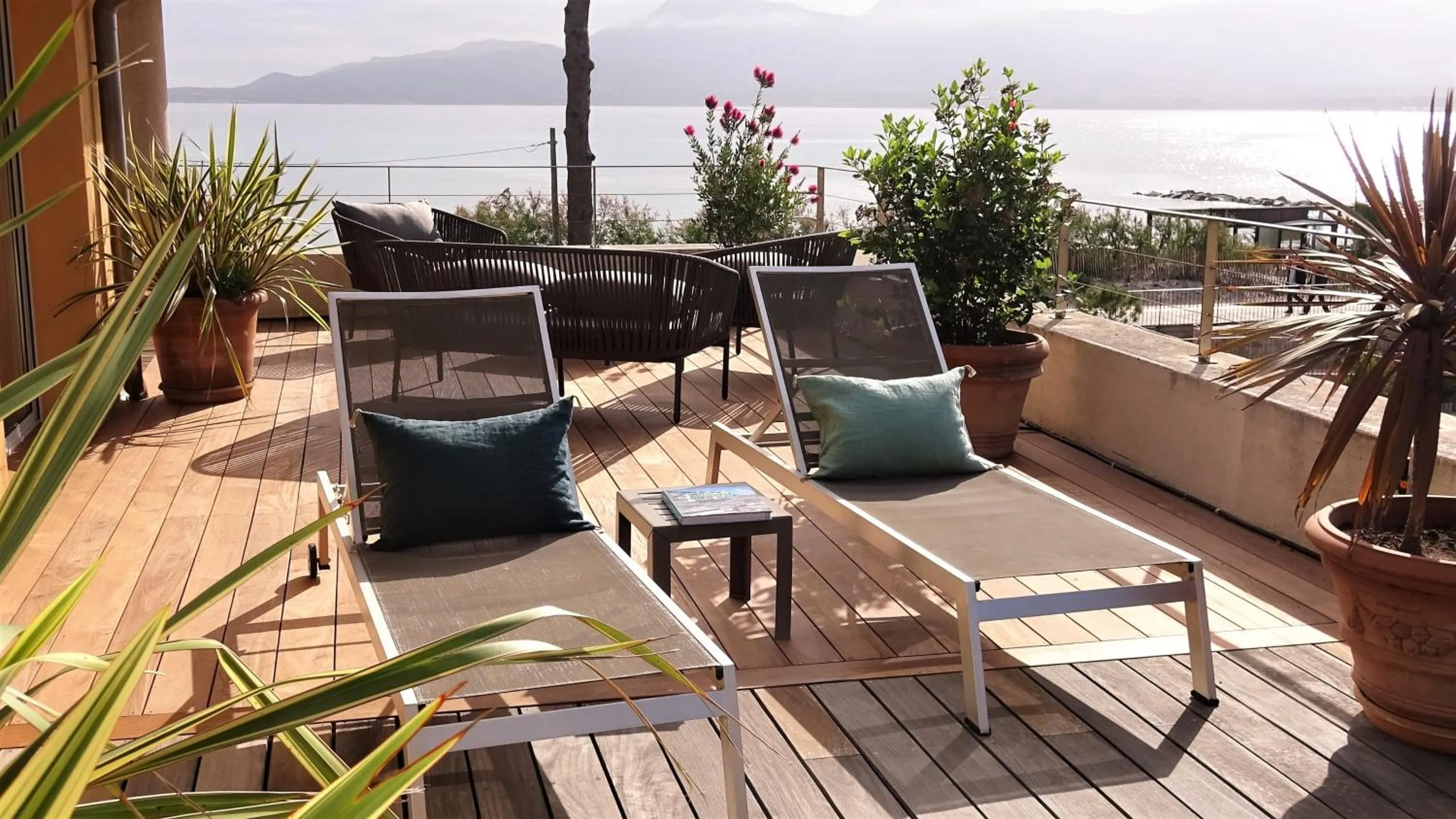 Balcony/Terrace in Hôtel La Caravelle