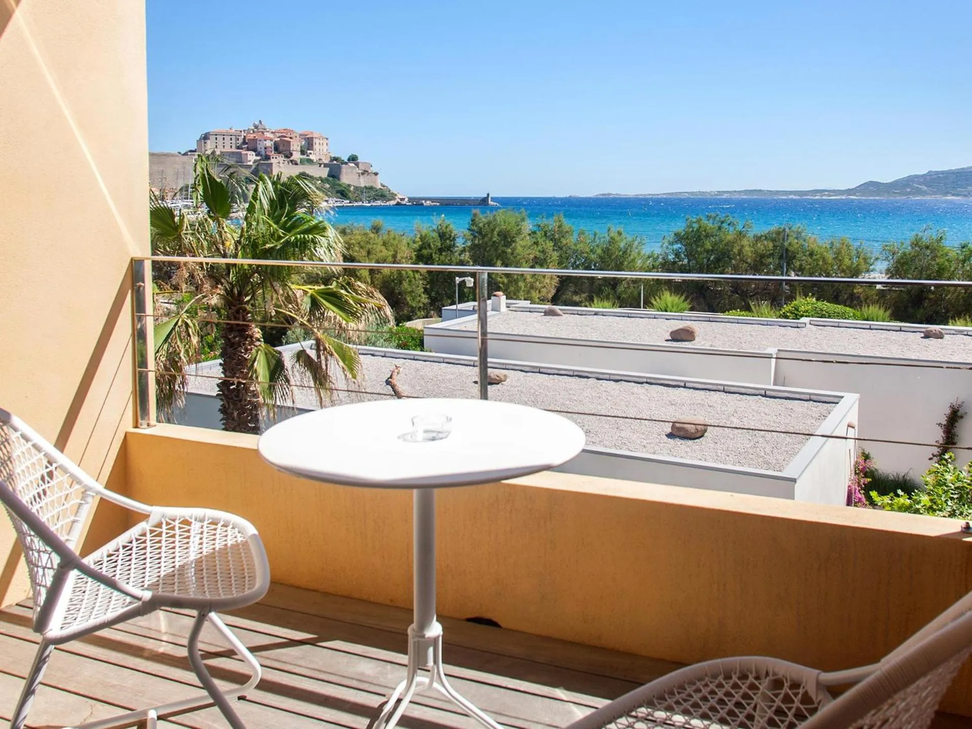 Bedroom in Hôtel La Caravelle