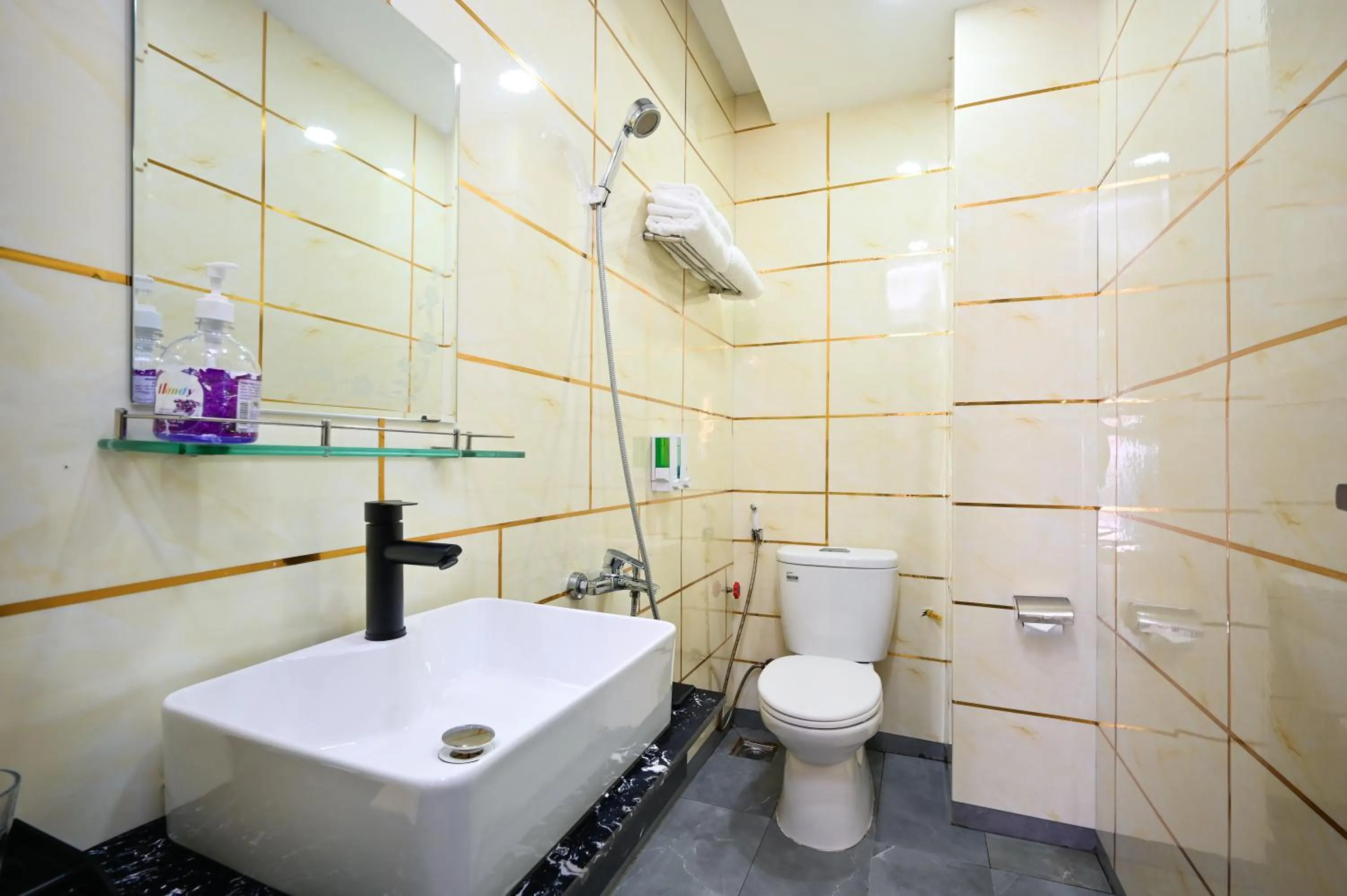 Shower in Arina Luxury Hotel - Vincom Tay Ninh