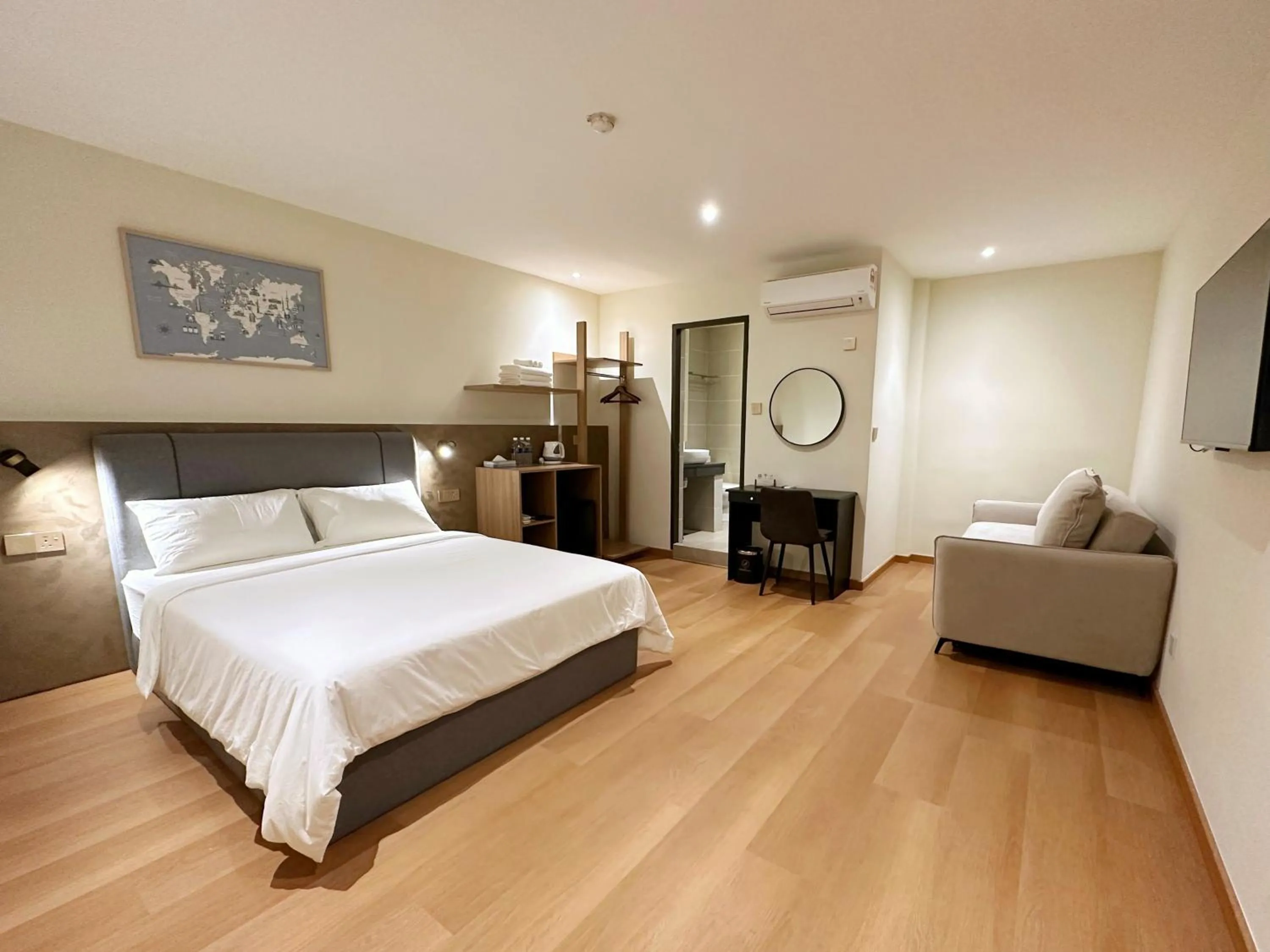 Bedroom, Bed in The Borneo Hotel