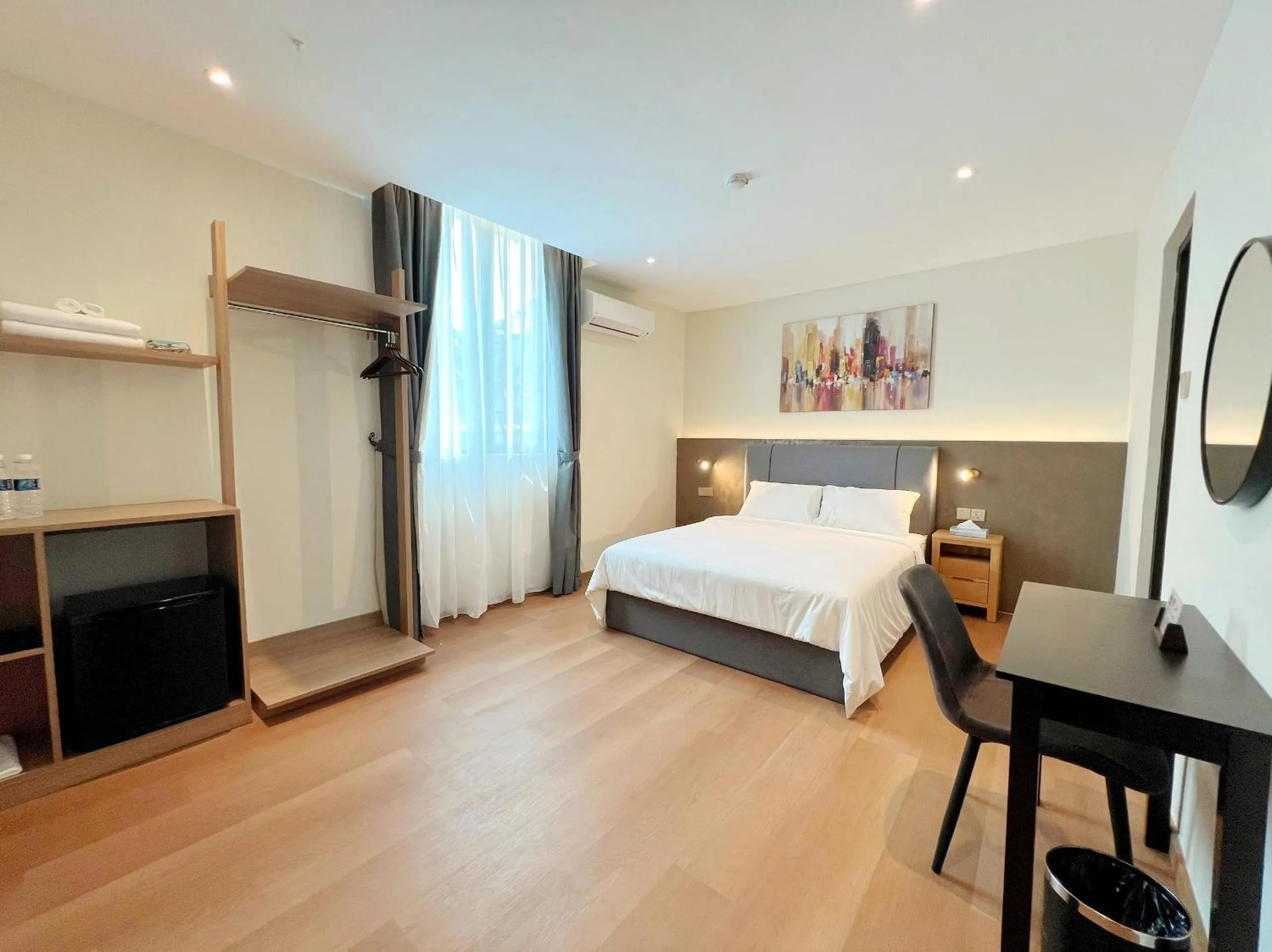 Bedroom, Bed in The Borneo Hotel