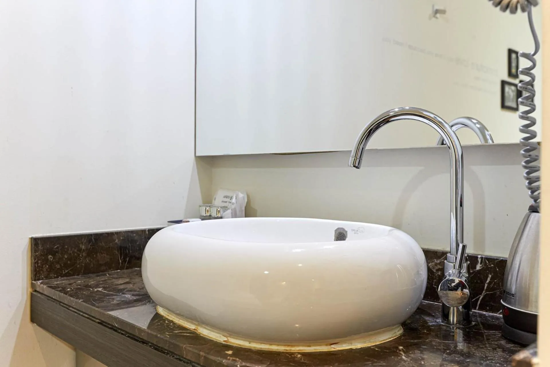 Property building in HERTZ Hotel