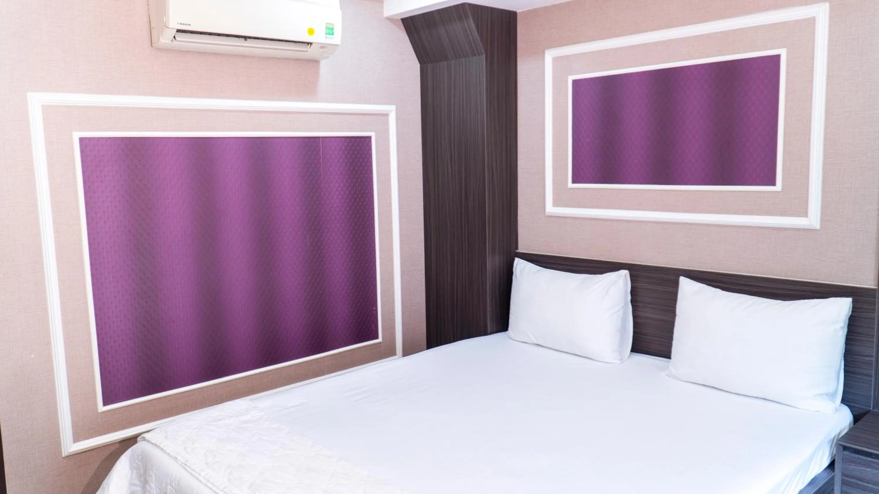 Bed in Thanh Binh Premium Hotel