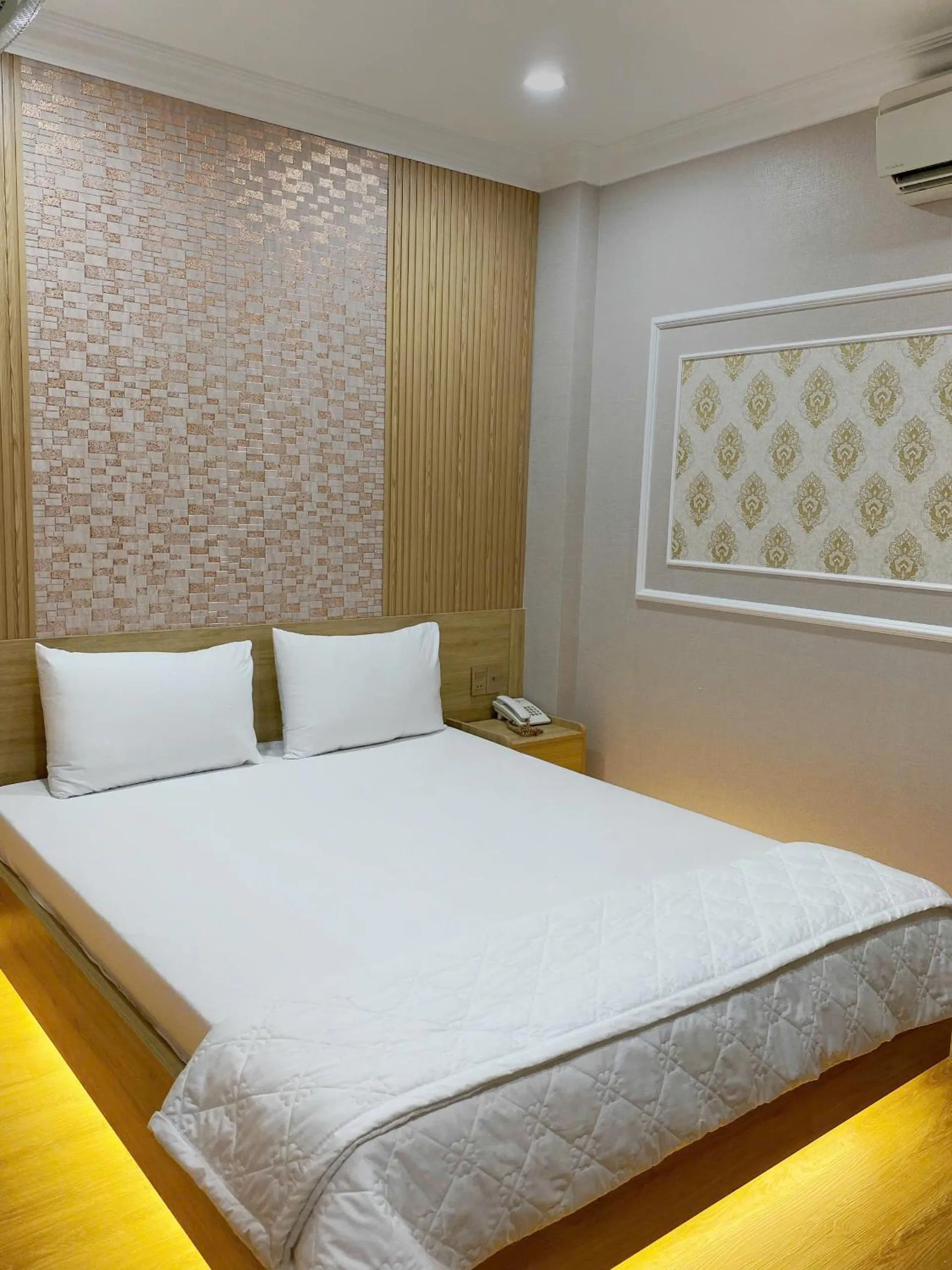 Bed in Thanh Binh Premium Hotel