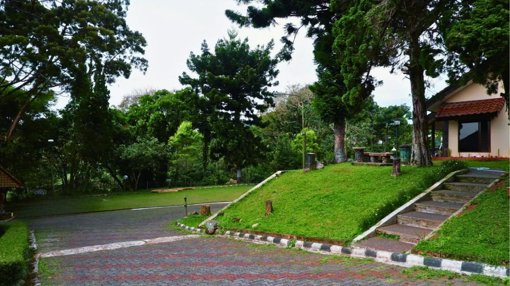 Sangga Buana Resort & Convention Hotel