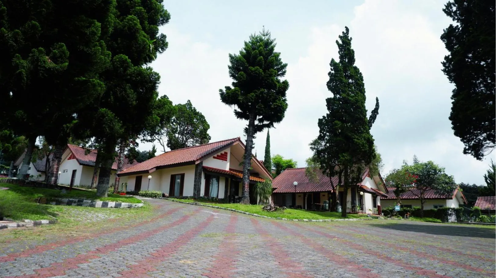 Sangga Buana Resort & Convention Hotel