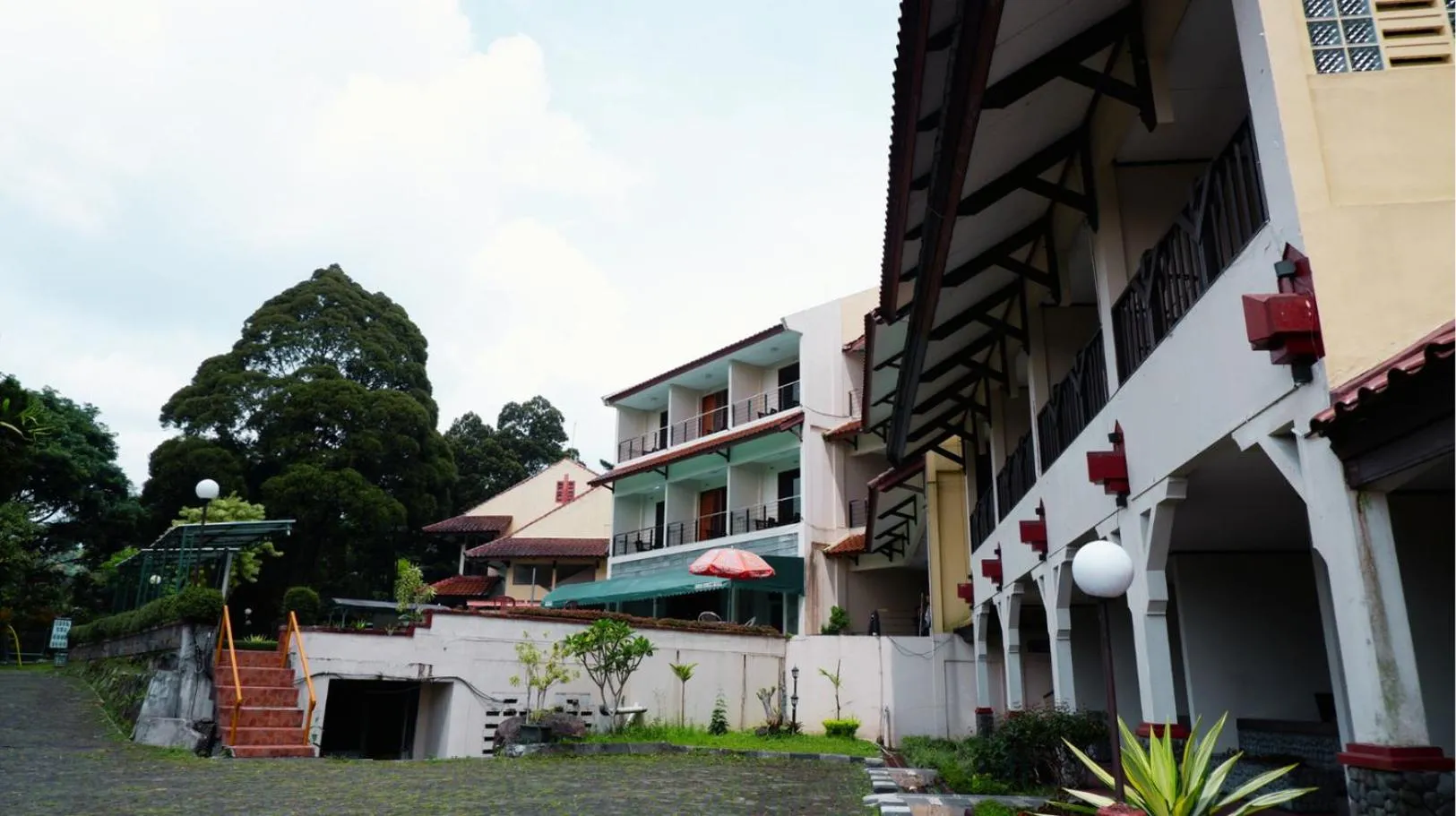 Sangga Buana Resort & Convention Hotel