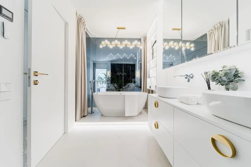 Luxury apartment in Puerto Banus La Alcazaba