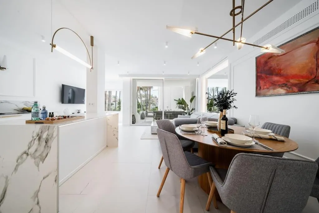 Luxury apartment in Puerto Banus La Alcazaba