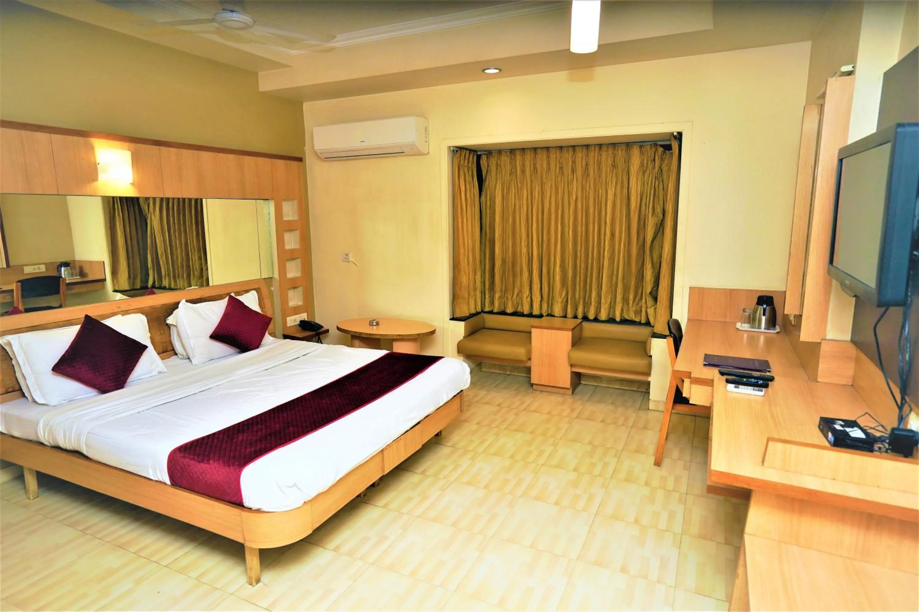 Bed in New Hotel Europa Inn