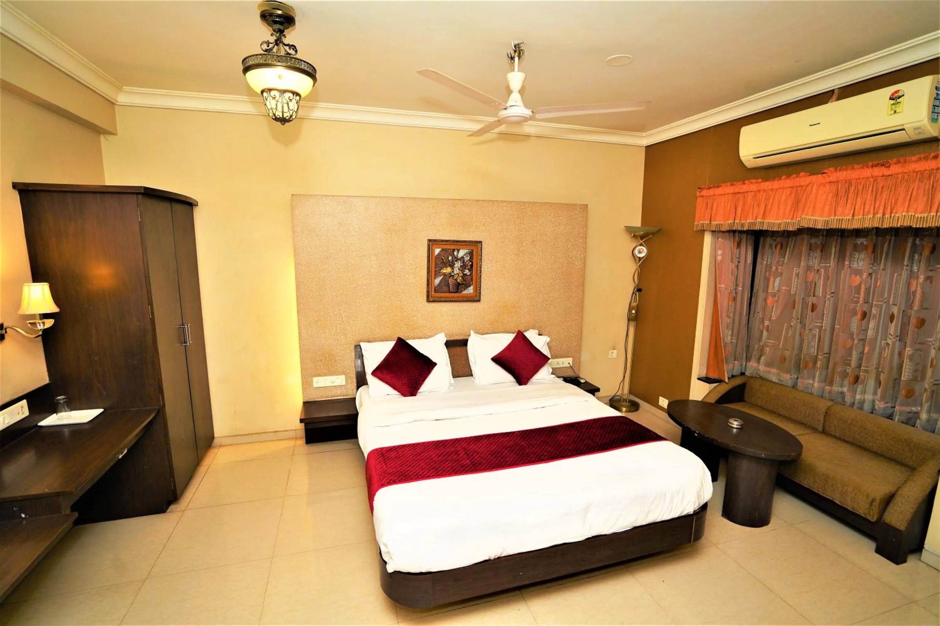 Bed in New Hotel Europa Inn