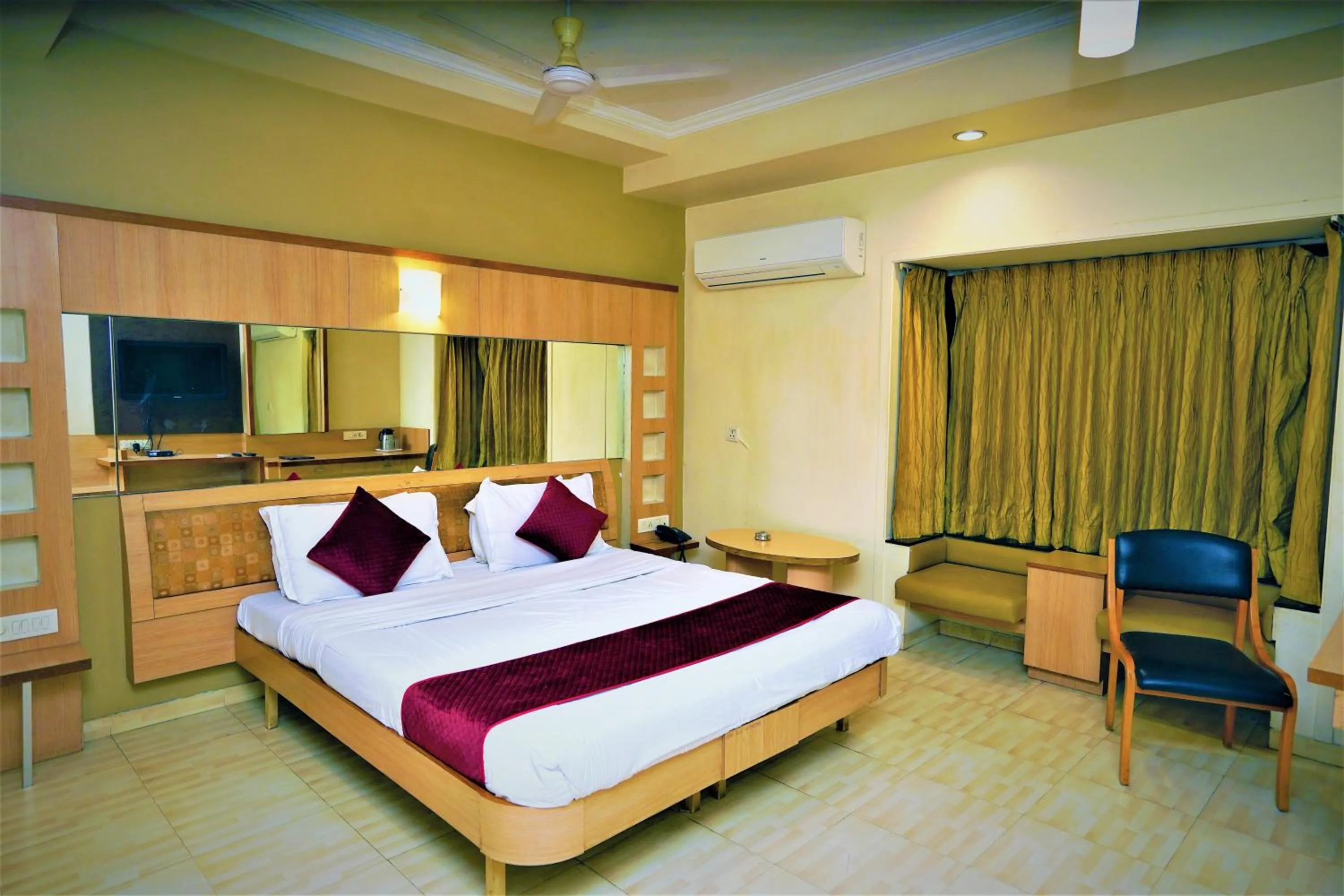 Bed in New Hotel Europa Inn