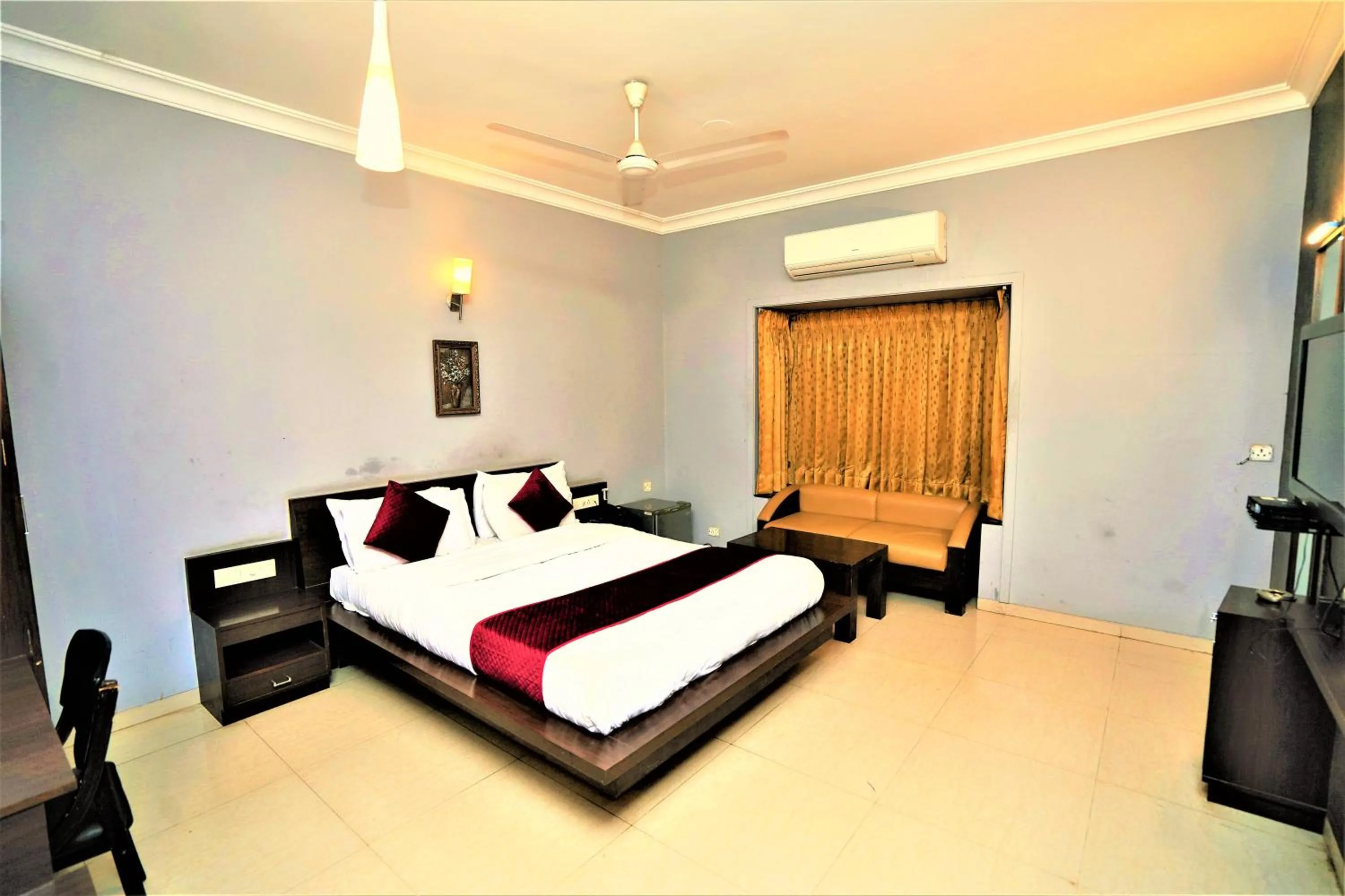 Bed in New Hotel Europa Inn