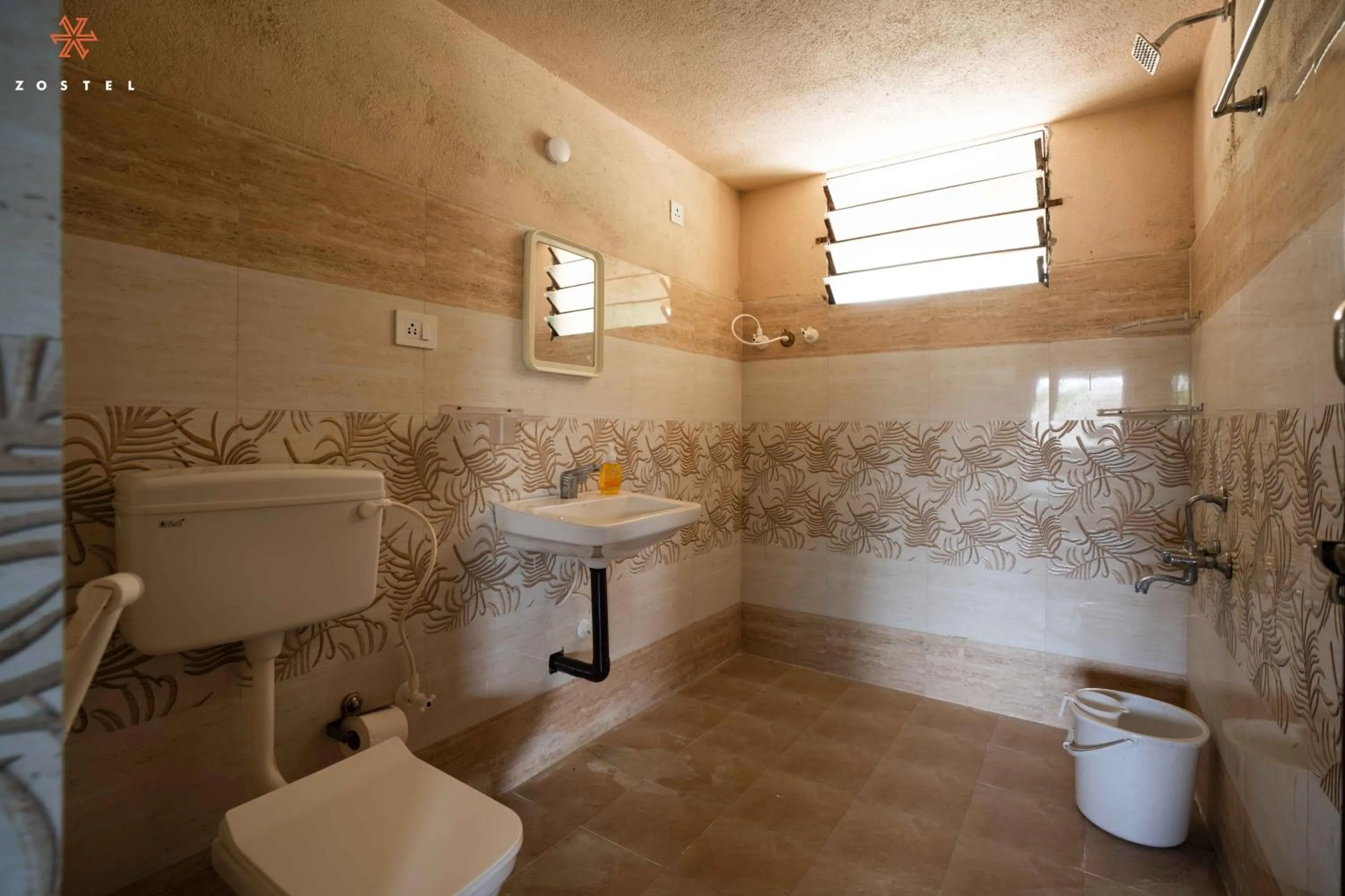 Shower in Zostel Hampi, Gangavathi