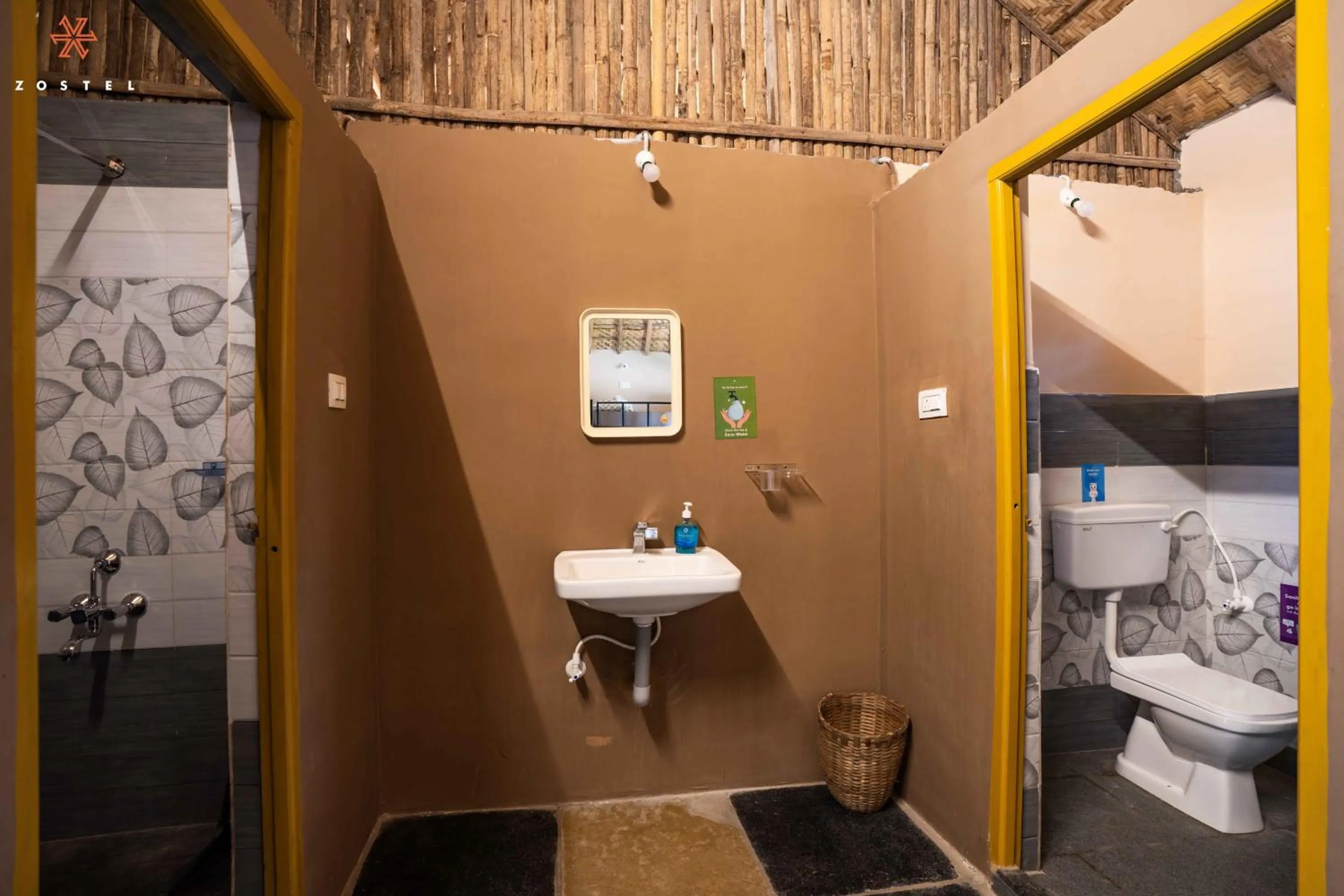 Shower in Zostel Hampi, Gangavathi