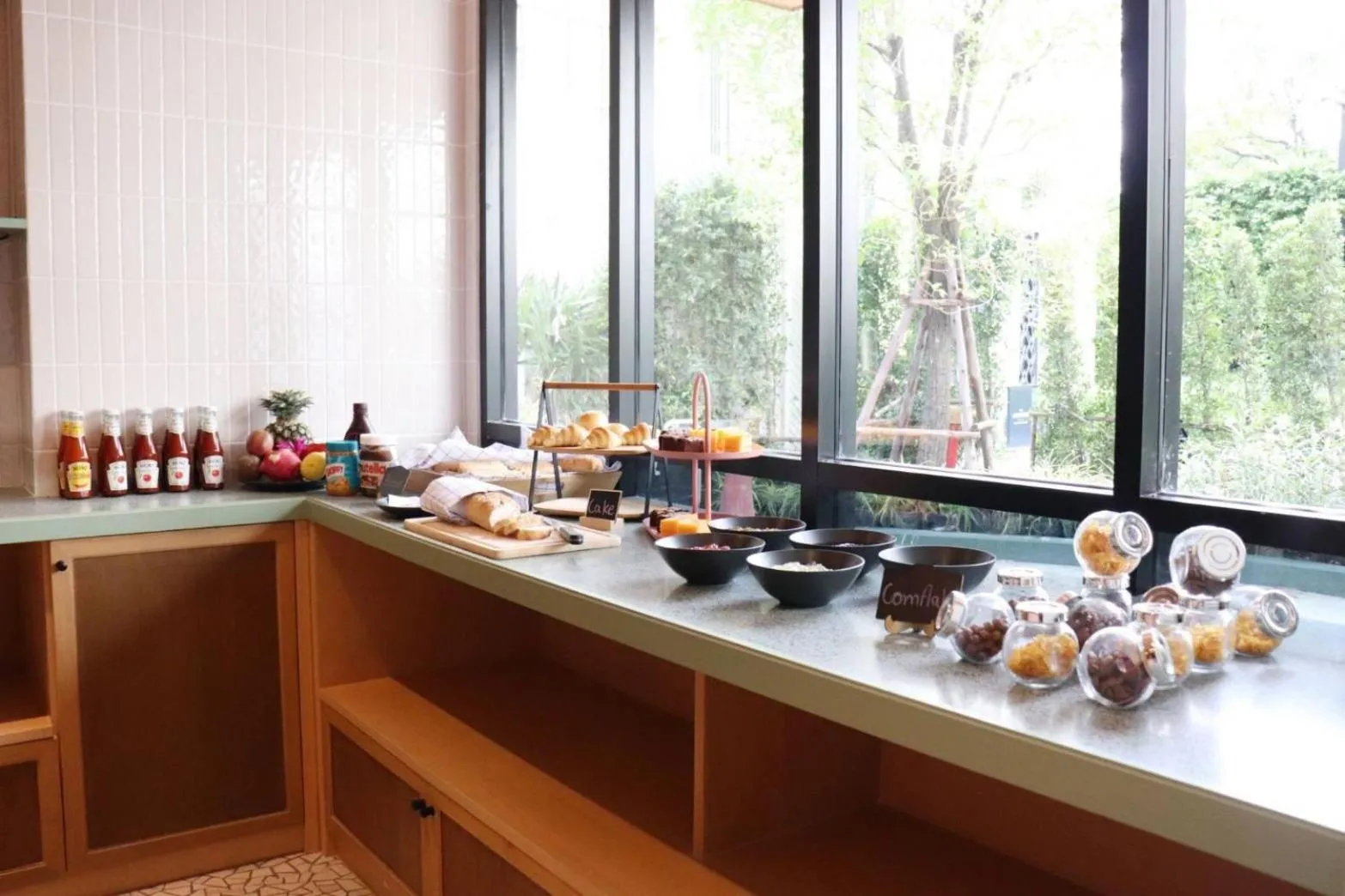 Restaurant/places to eat in The Quarter Ratchathewi by UHG