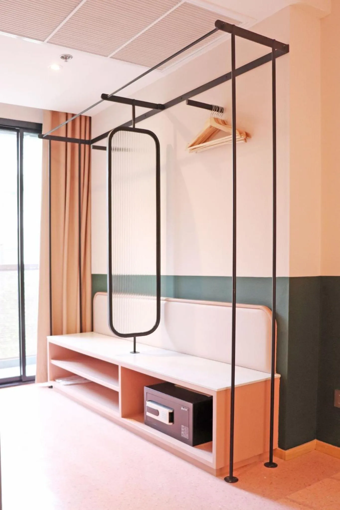 wardrobe, Bed in The Quarter Ratchathewi by UHG